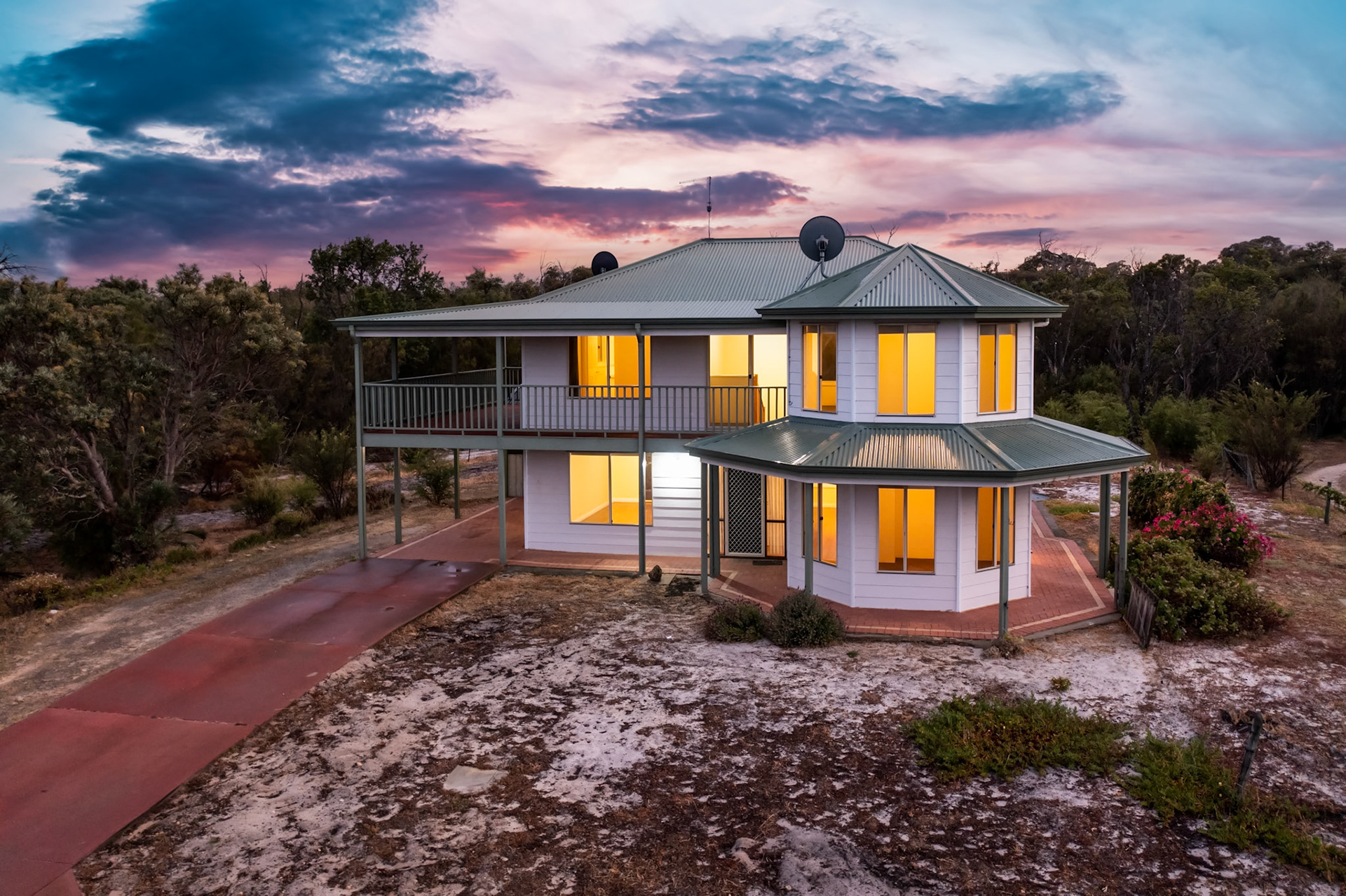 Realestate photographer  Twilight Photos in Perth and mandurah