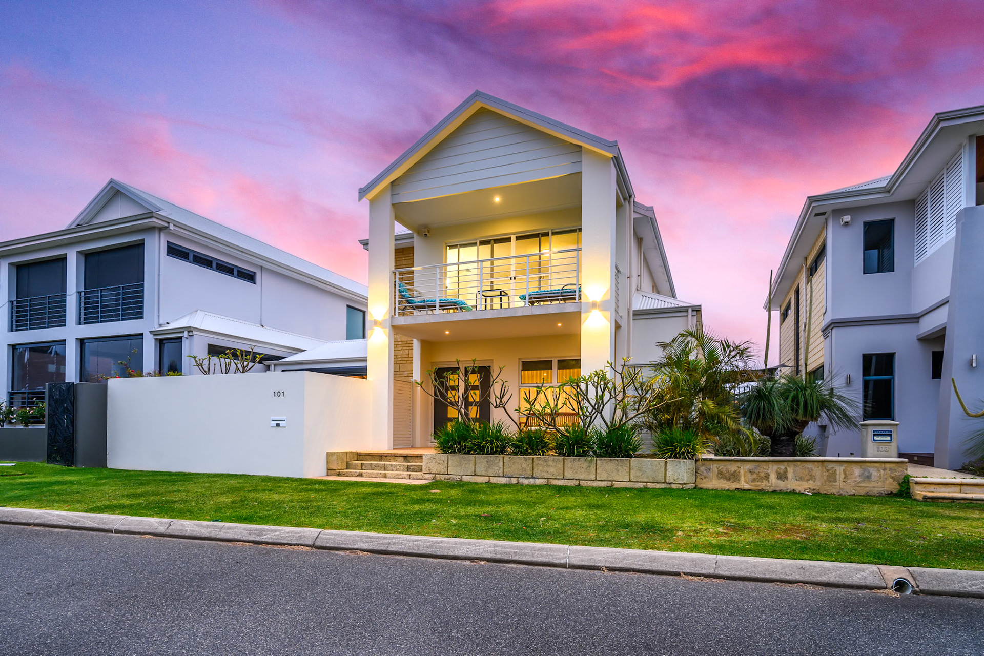 Realestate photographer  Twilight Photos in Perth and mandurah