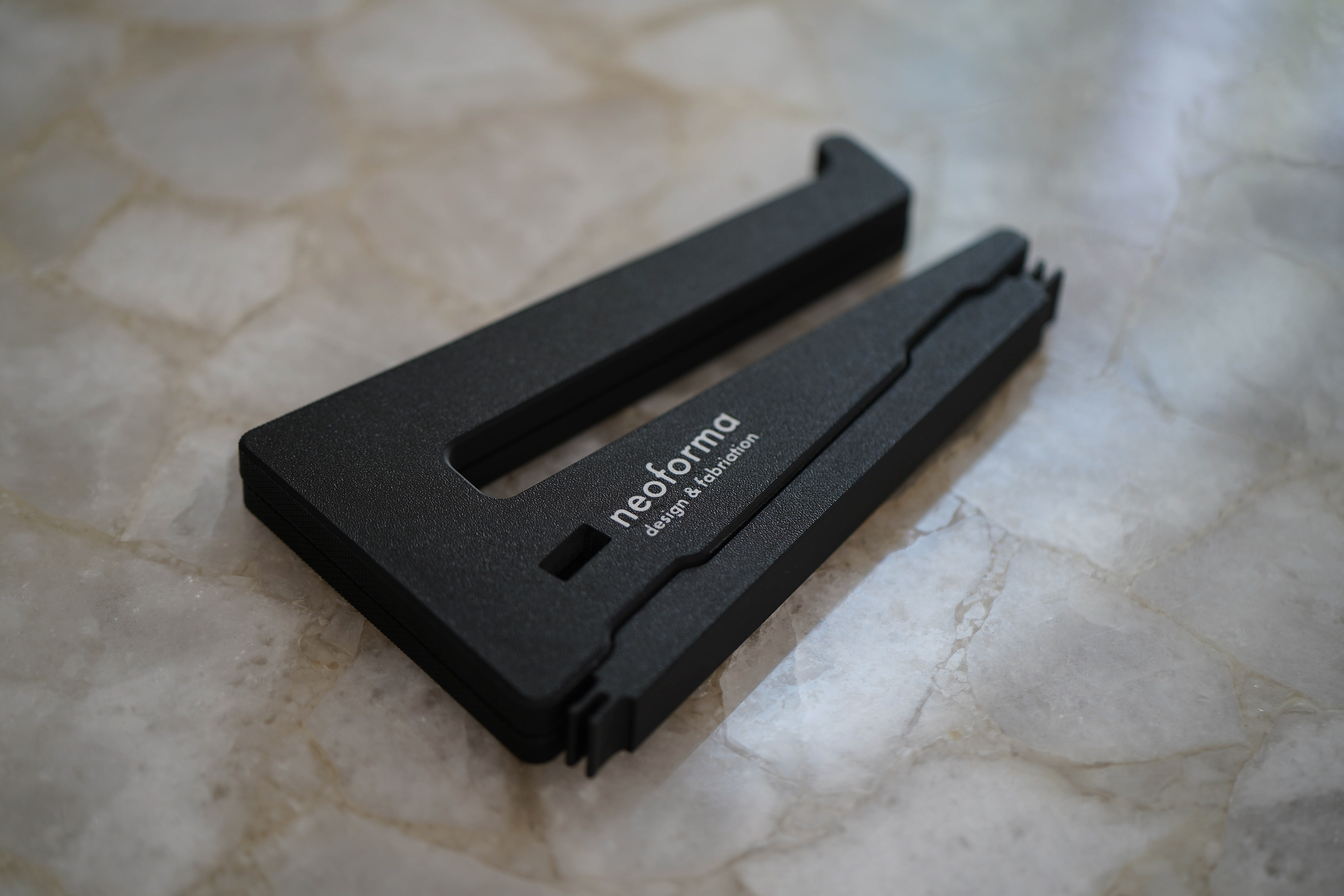 Packing it up? Magnets hold the pieces together for a compact form factor.