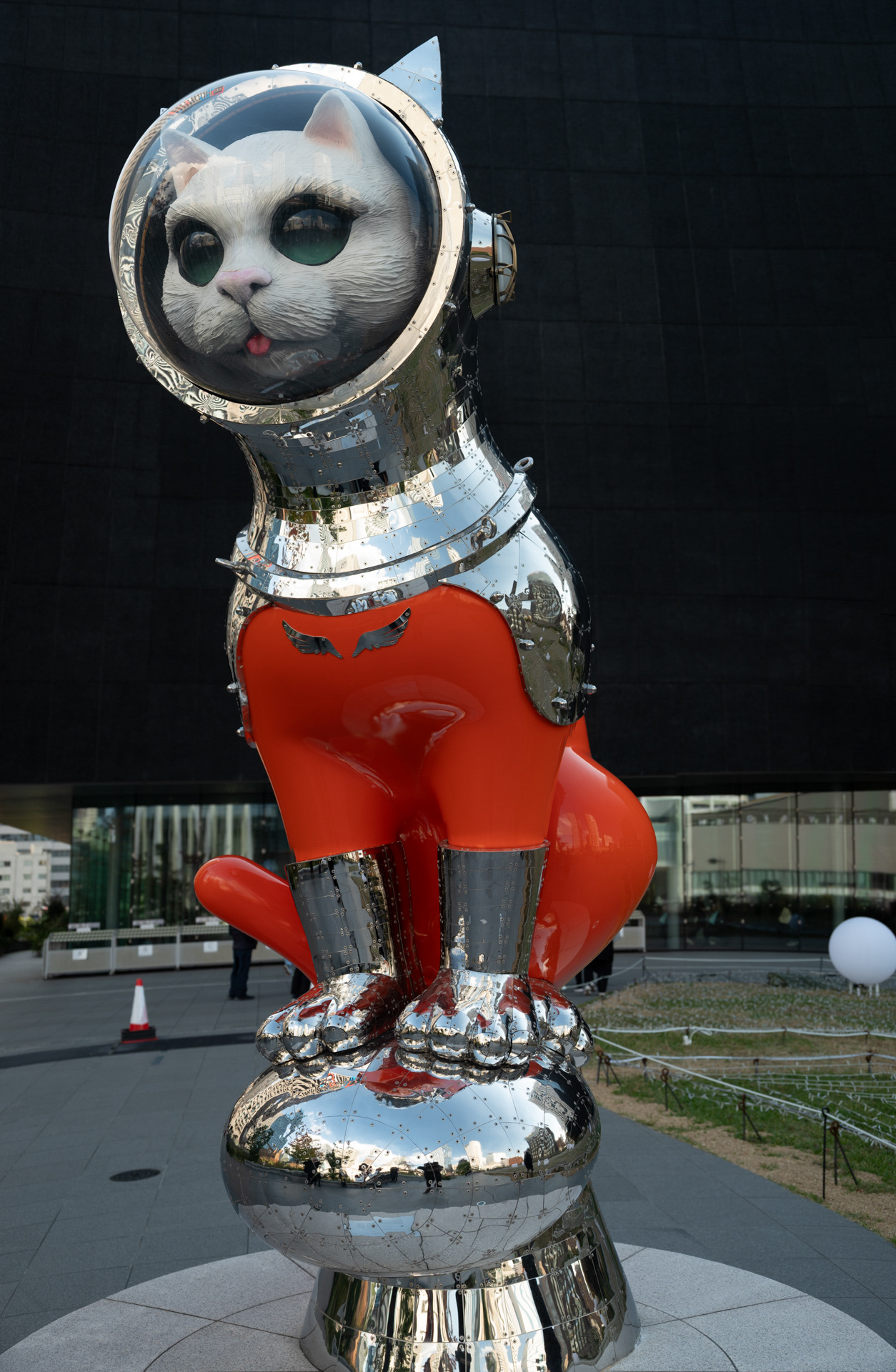 Ship's Cat 3, Osaka