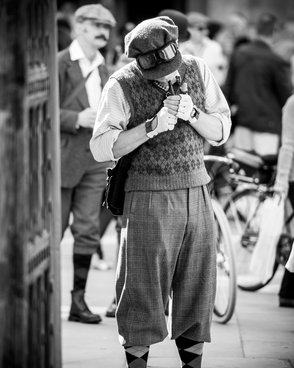 Actor Ewan McGregor in tweed attire at Paternoster Square for the 2011 Tweed Run. Image © Nik van Herpt
