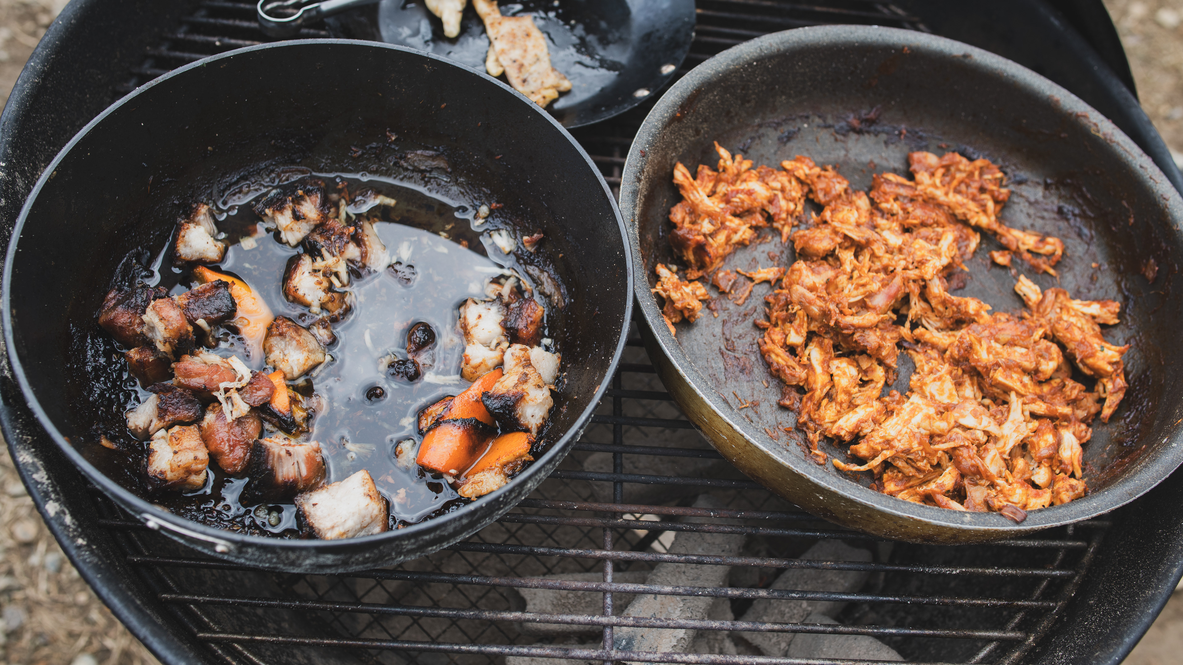 食材に対して鍋デカすぎだろ