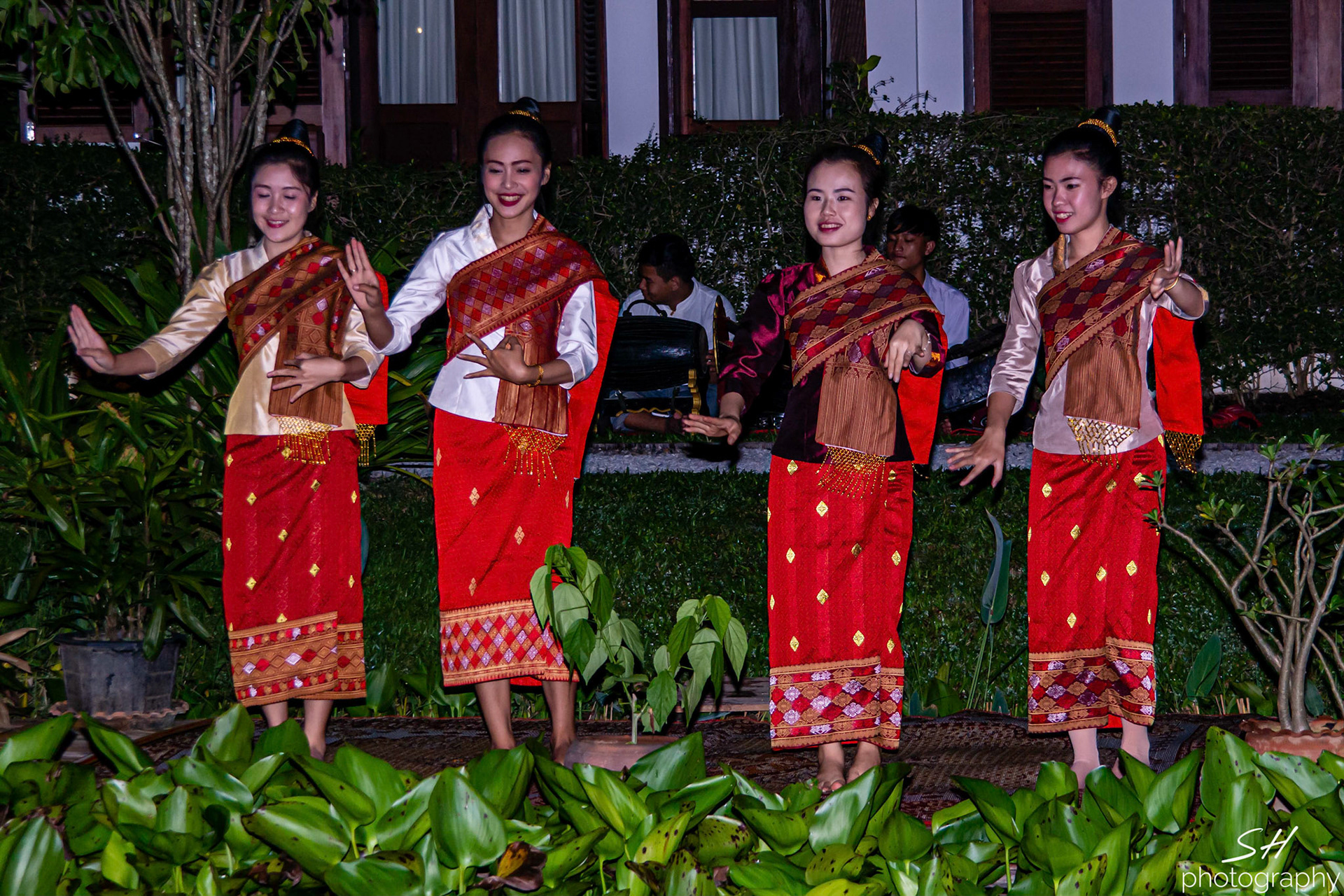 Lao Dancers