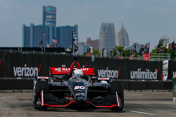 IndyCar turn 2 - verizon