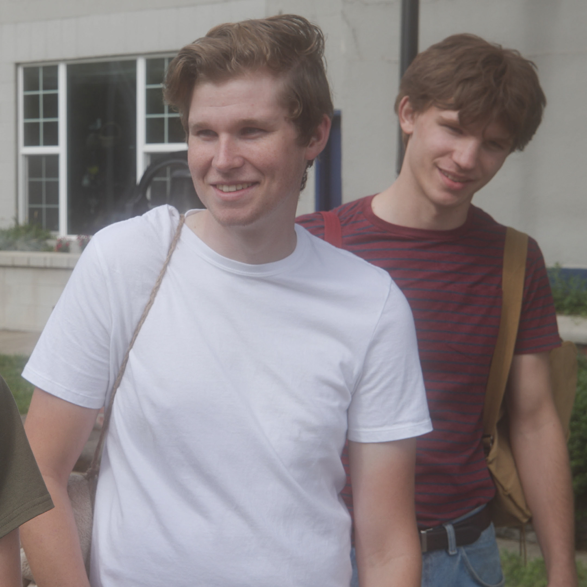 Chris and Gordie say bye to Vern