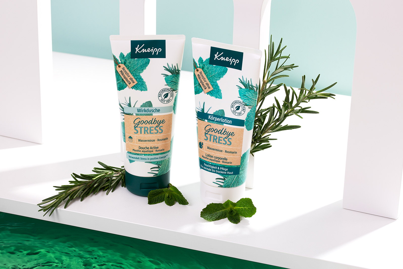 Produktfoto, Bodylotion, Duschel, grünes Wasser, Minze, Rosmarin, Styled Image, Produktfotograf, Produktfotografin