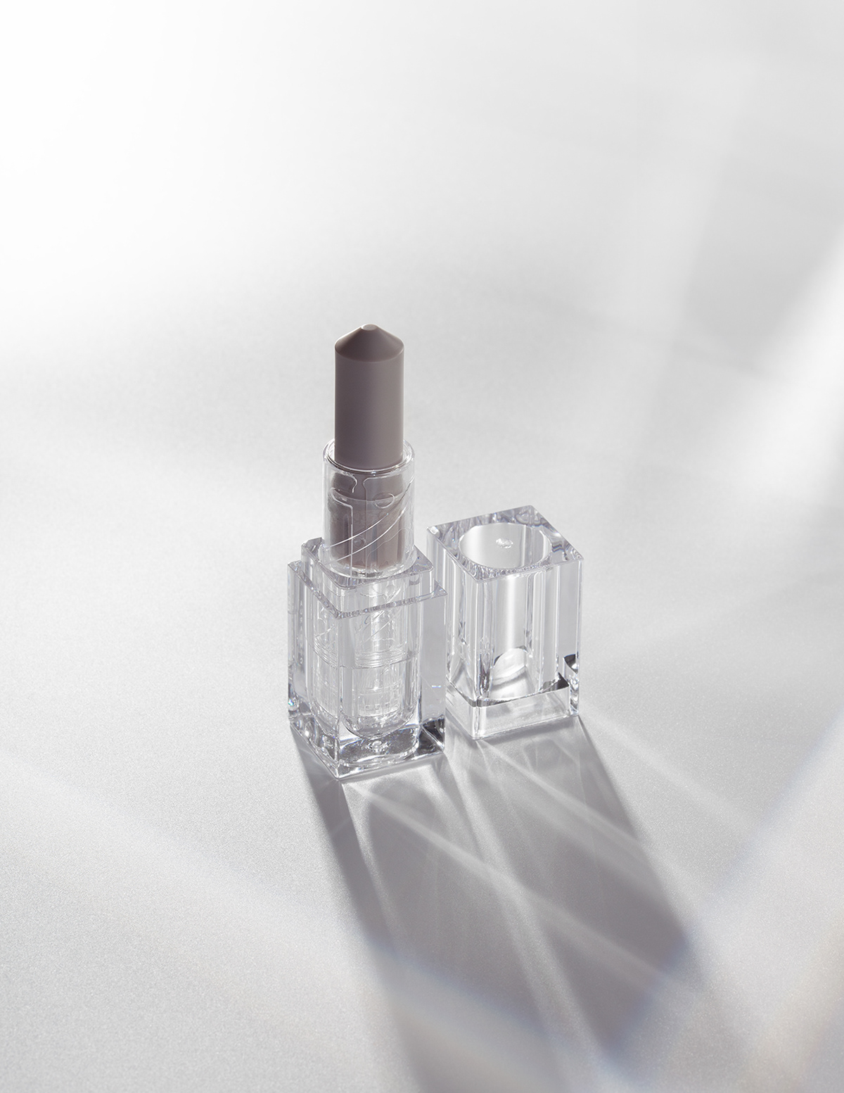 Parfümstick, Produktfotografie, Weiss, grau, Lichtreflextion, Produktfotograf, Produktfotografin