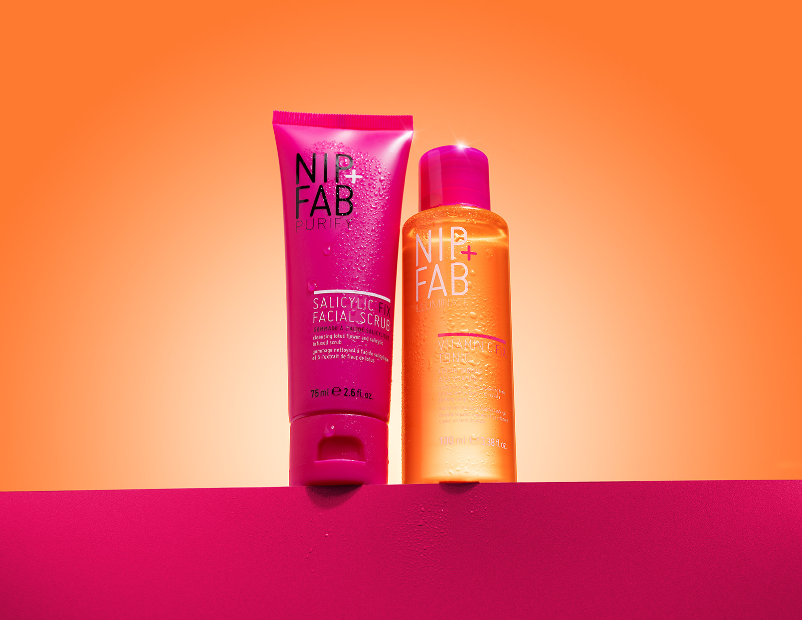 Produktfoto, farbenfroh,pink, orange, Skincare, Kosmetik, Gesichtswasser, Gesichtspeeling, Produktfotograf, Produktfotografin