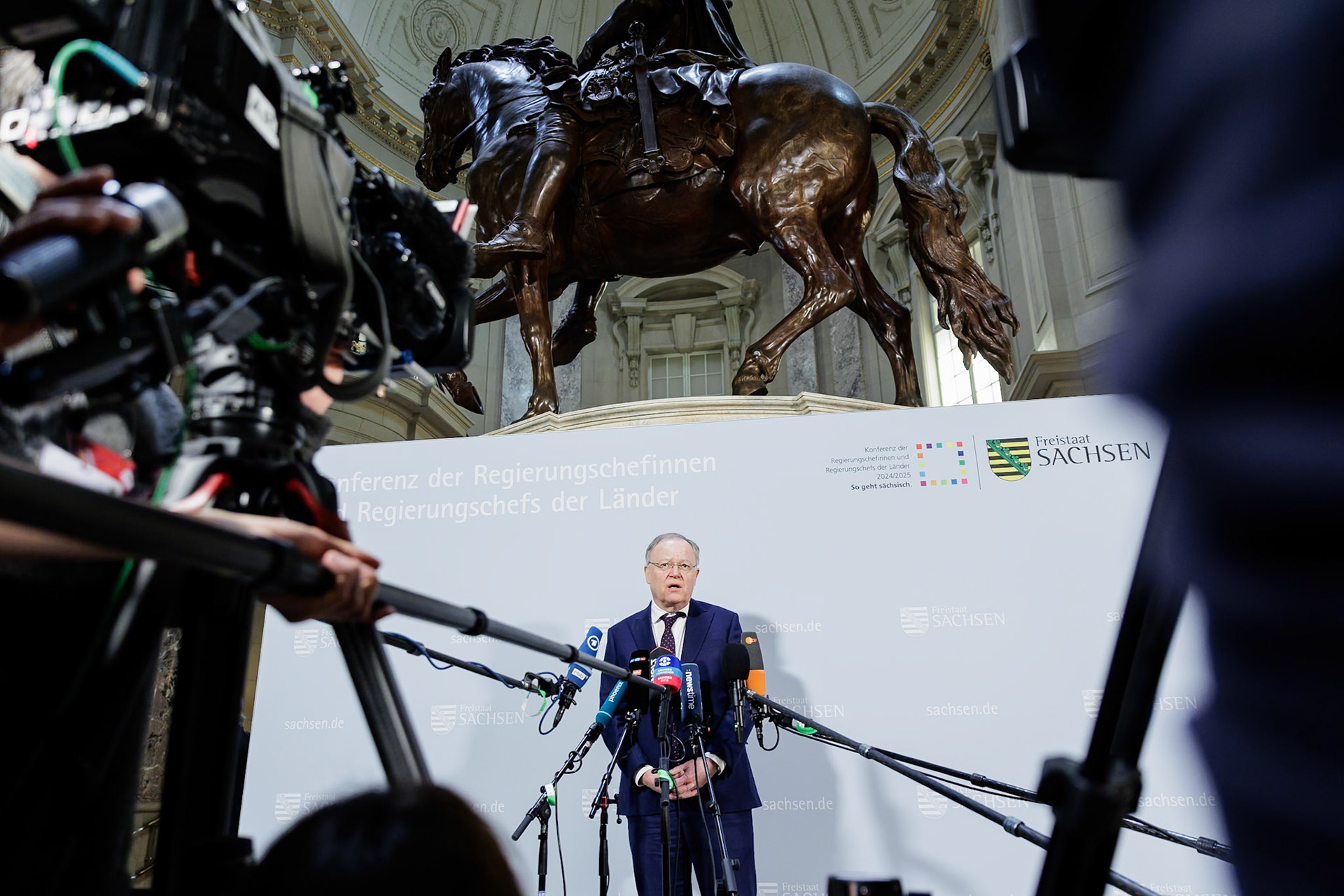 Stephan Weil, Ministerpräsident Niedersachsen, aufgenommen bei der Ministerpräsidentenkonferenz in Berlin, 12.03.2025, fotografiert für Sächsische Staatkanzlei