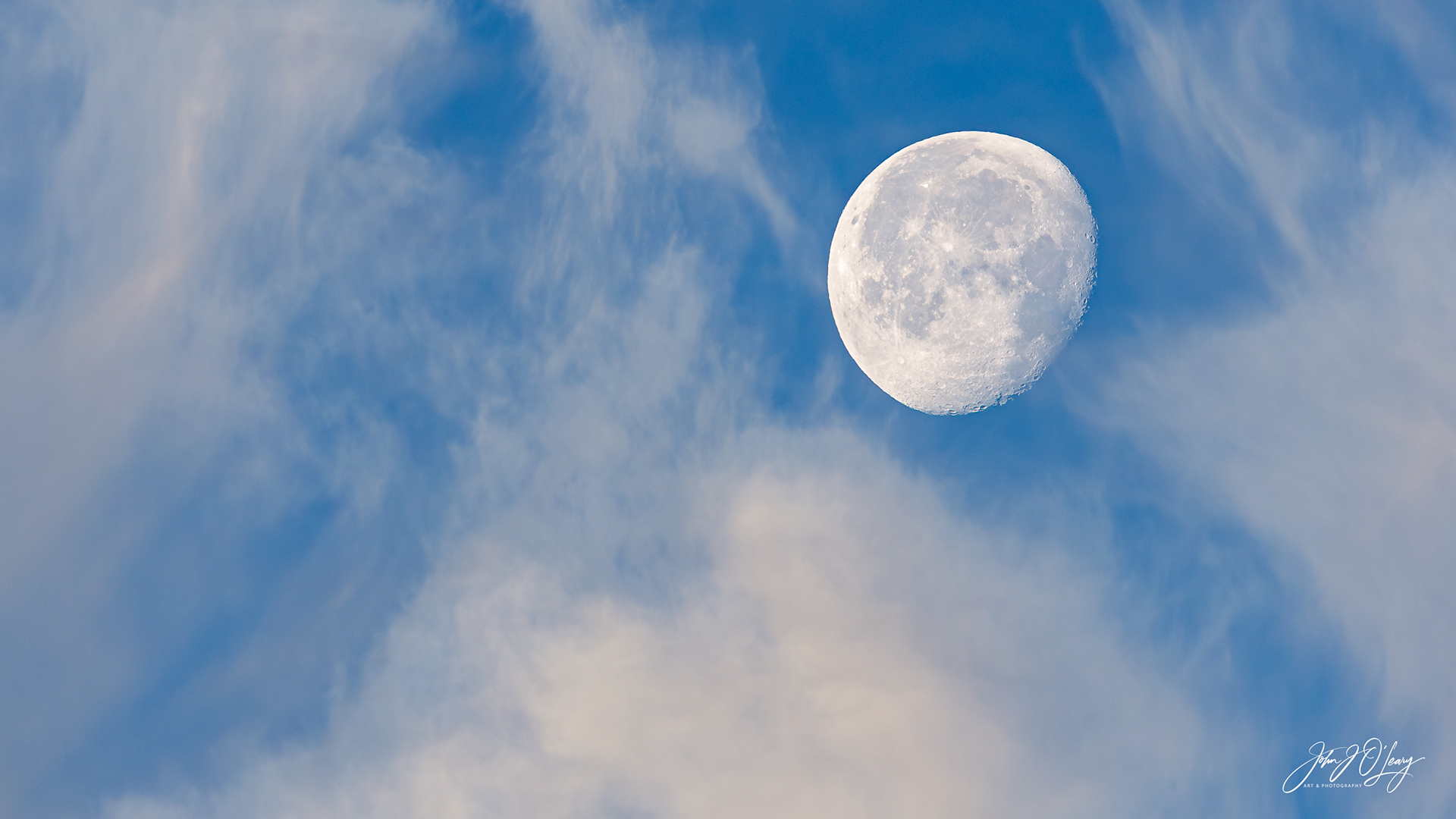 SKYSHOT WITH WANING MOON