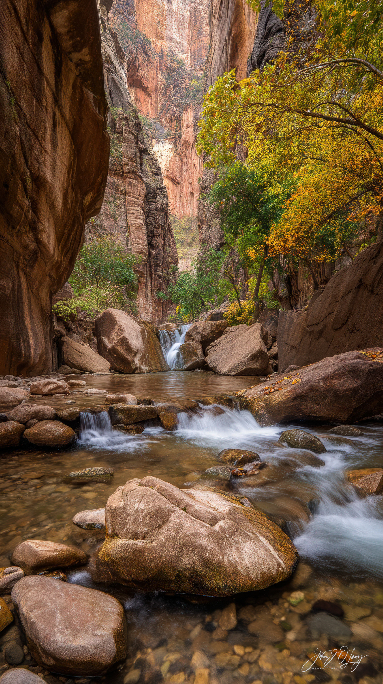 SLOT CANYON