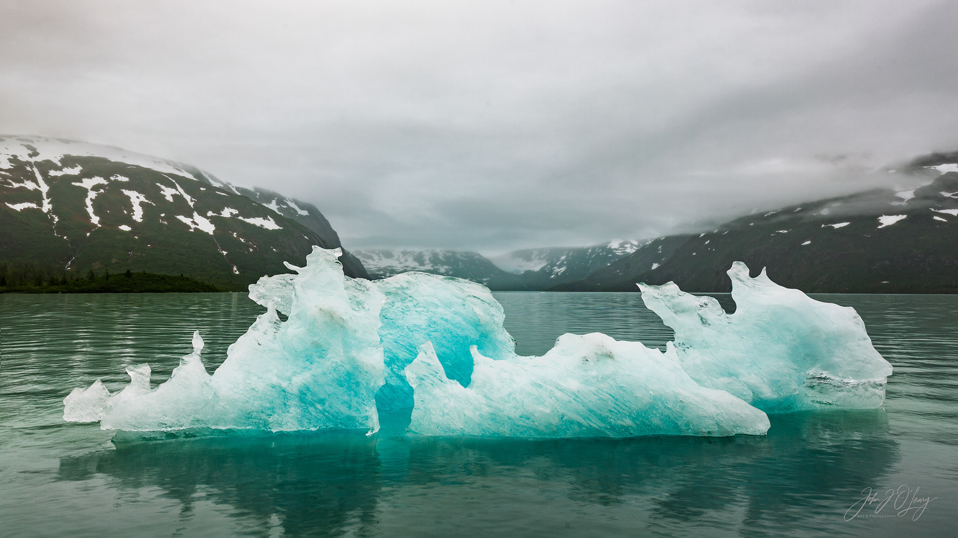 ICE FLOES ON PORTAGE LAKE - ALASKA
