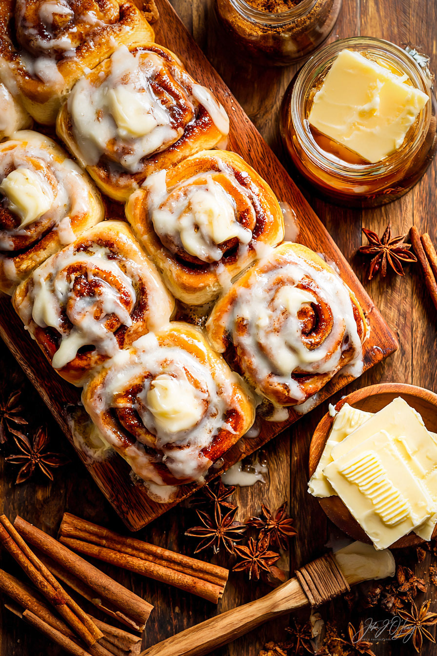 CINNAMON ROLLS WITH BUTTER