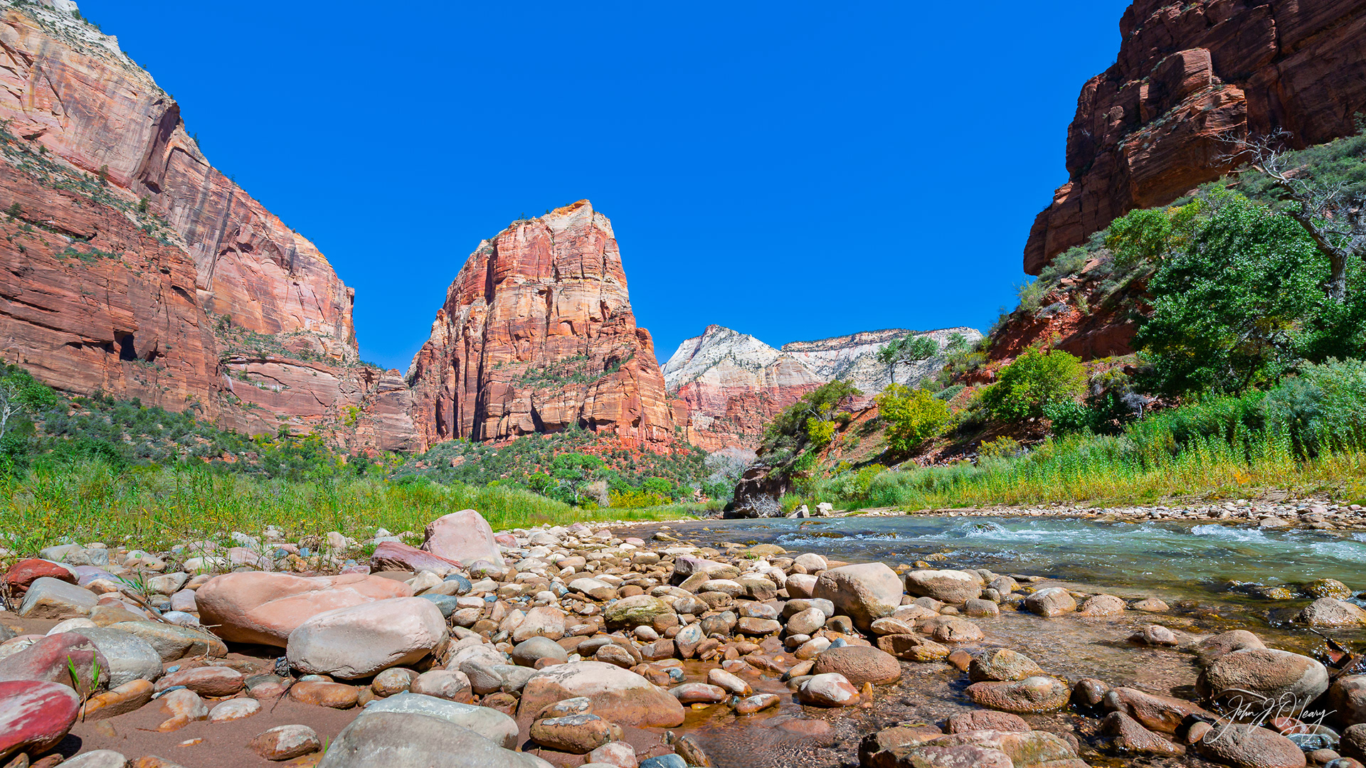 VIRGIN RIVER VALLEY IN ZION - UTAH