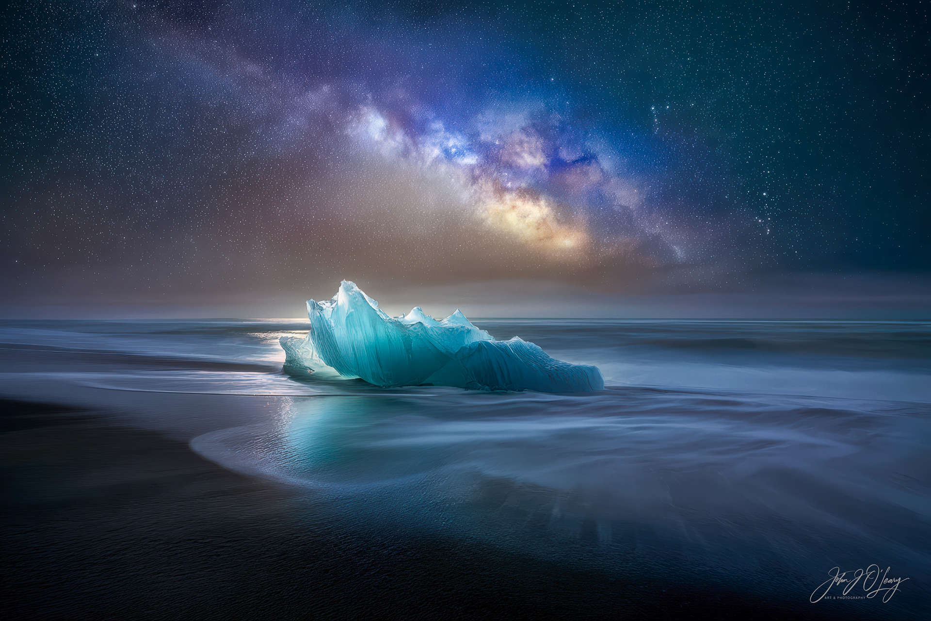 ICELAND BLACK SAND BEACH AT NIGHT