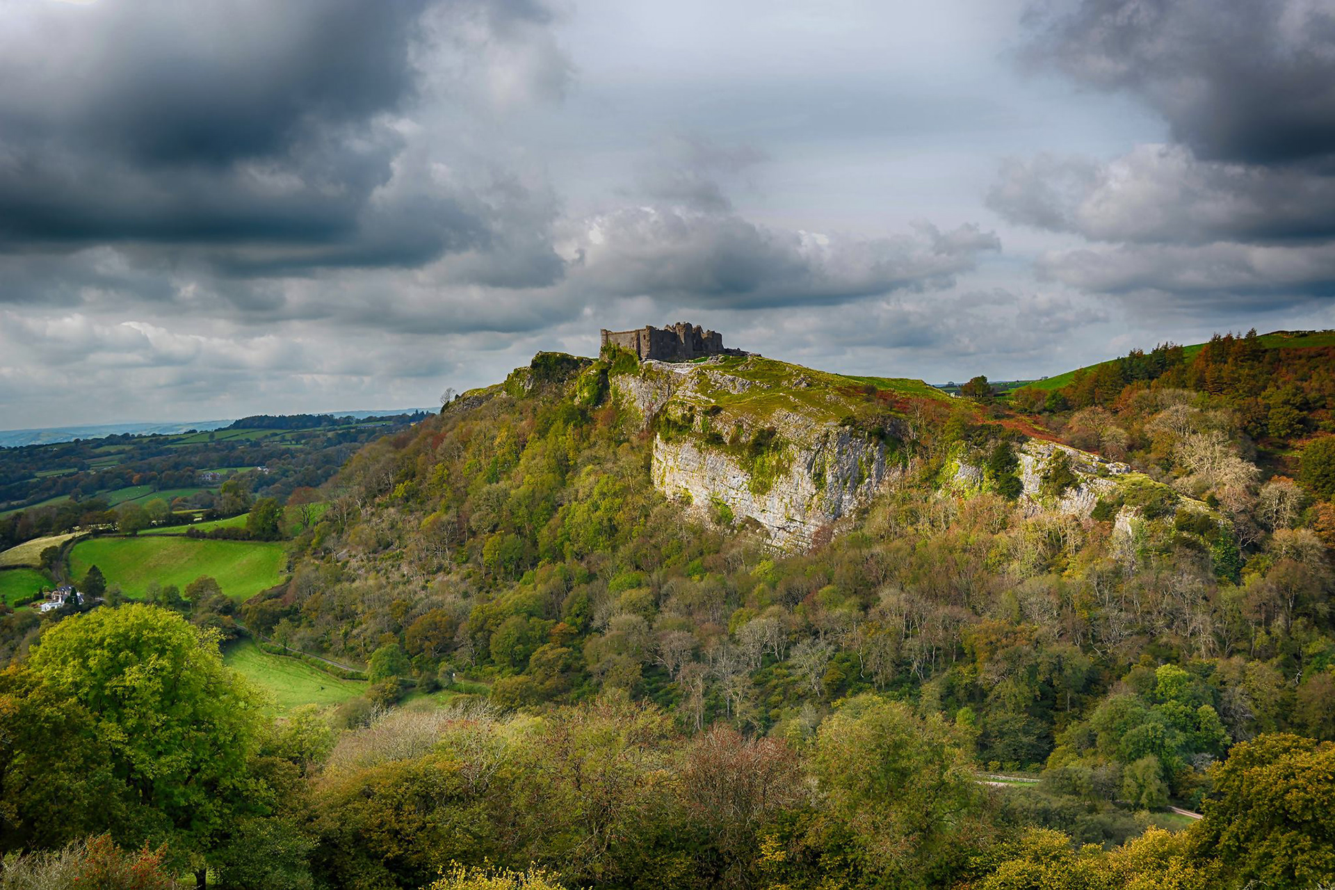 Carreg Cennen Castle