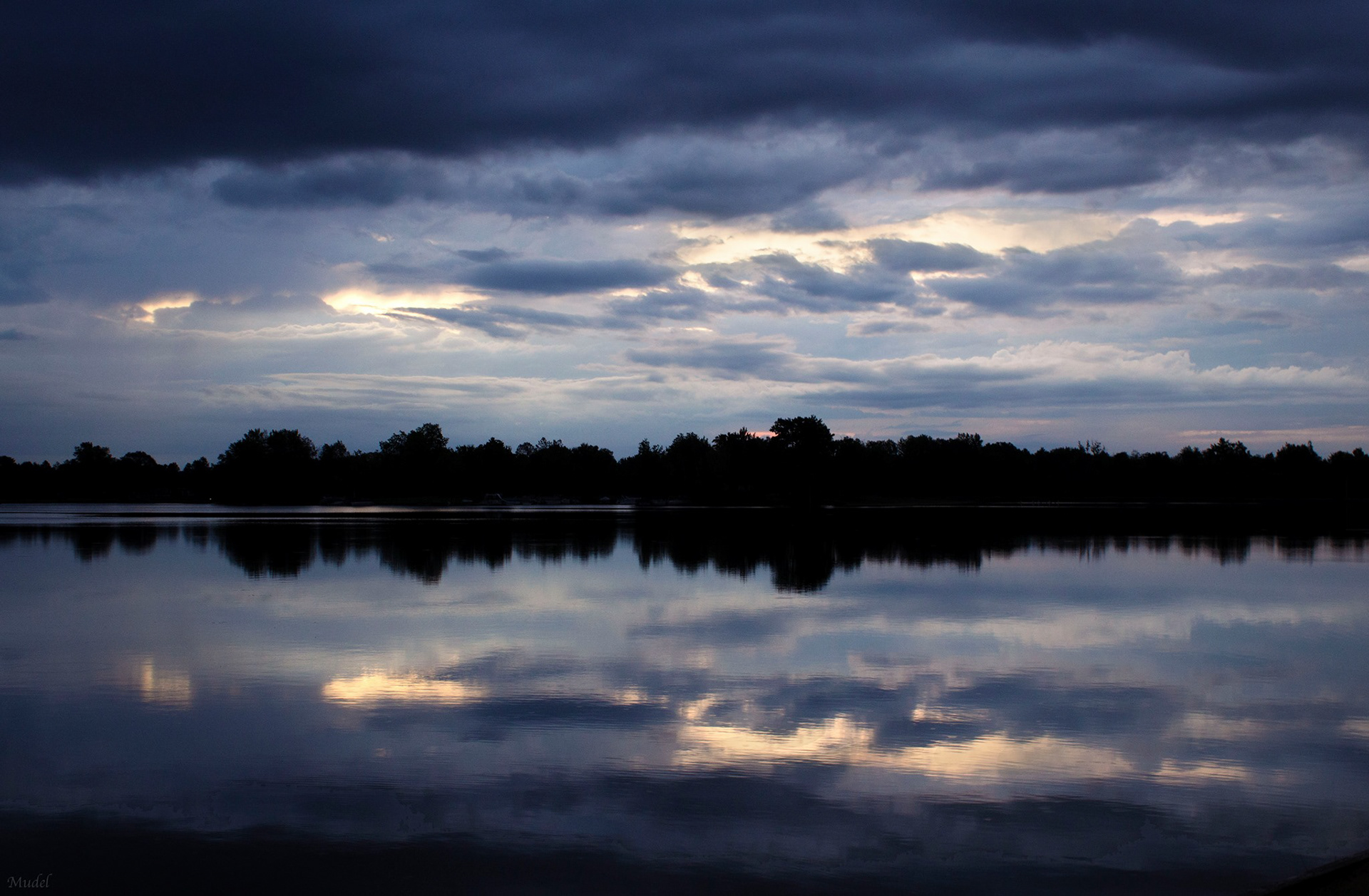 blue hour (2019)