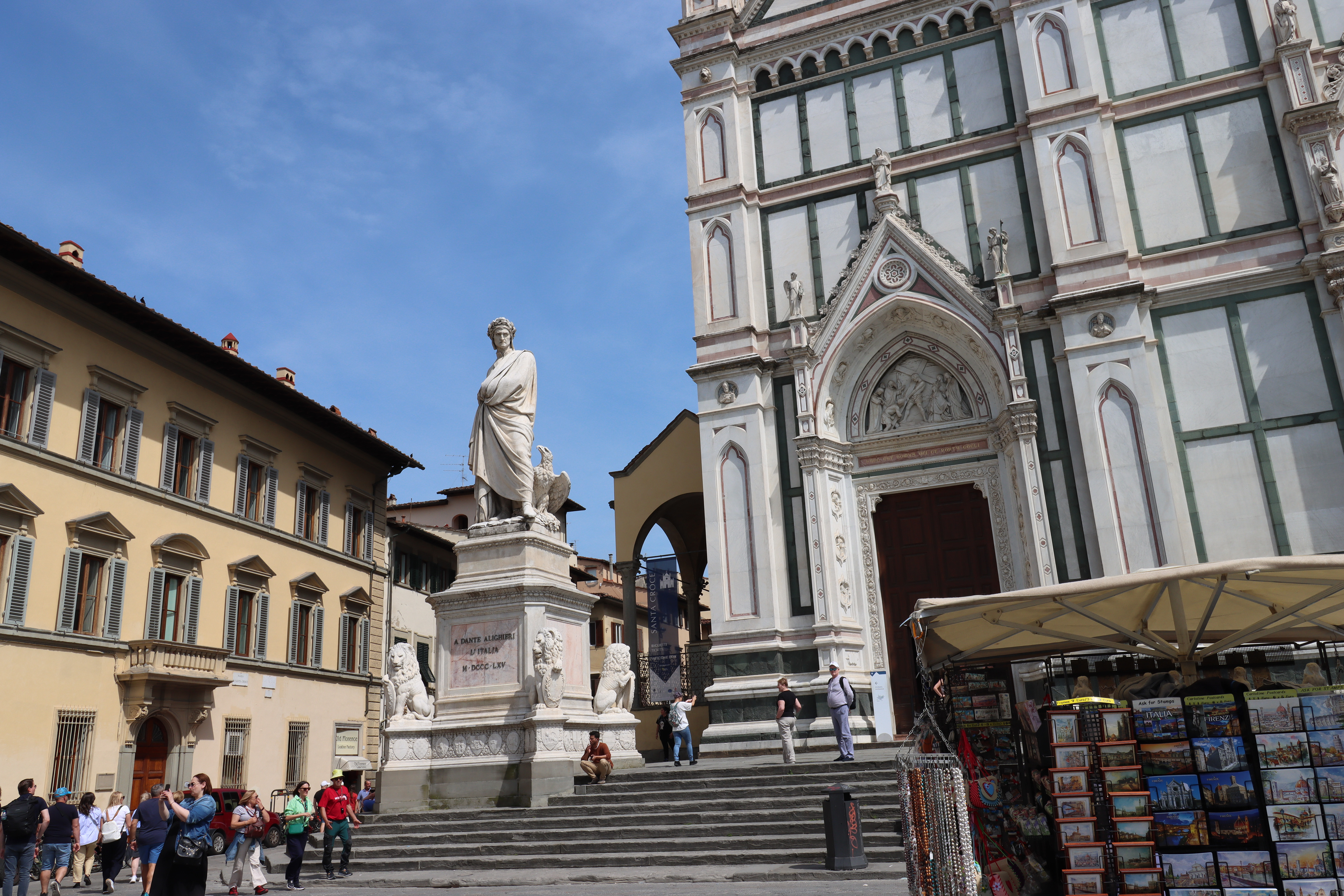 Dante looking a bit fed up.