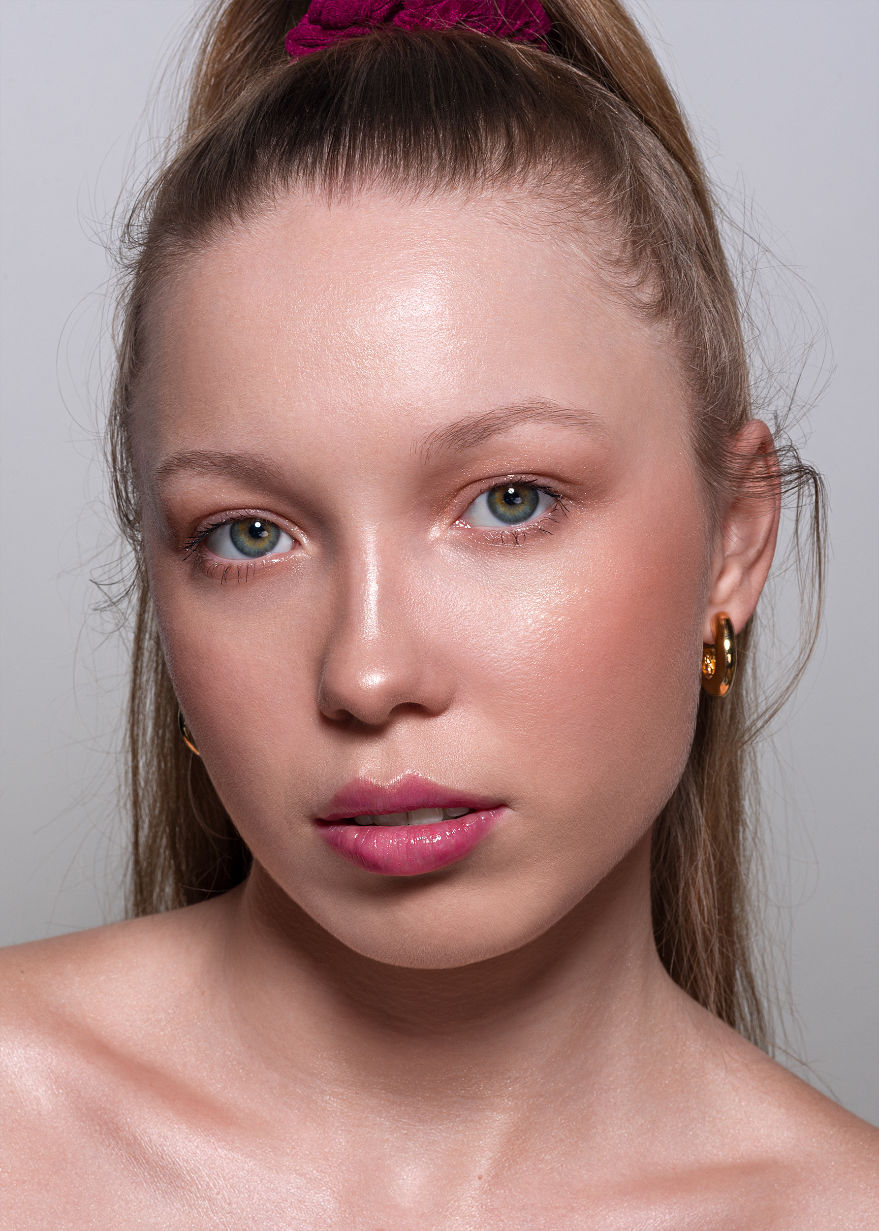 Photo: Matt Biena Makeup: Paulina Gozdek Model: Aneta Krawel