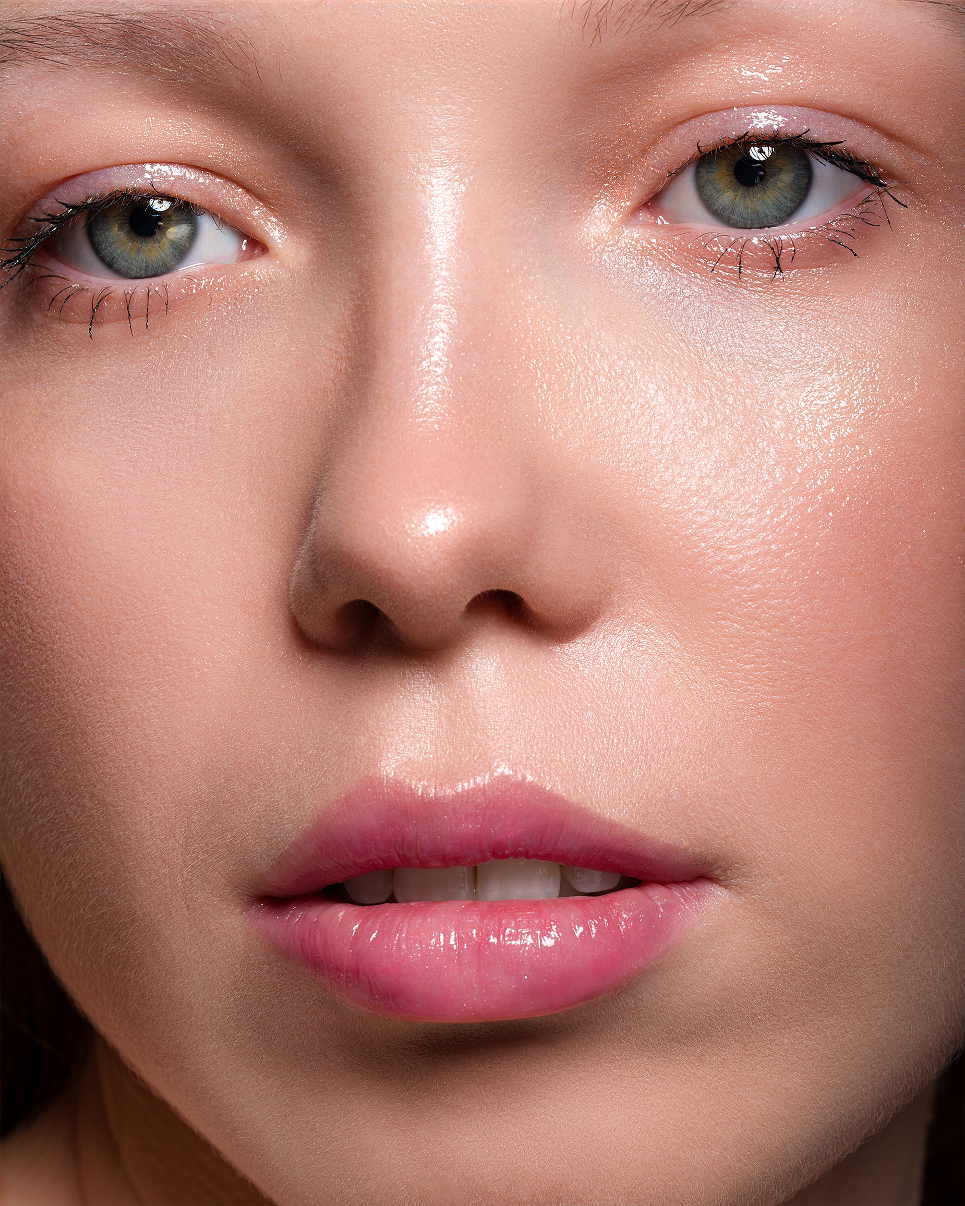 Photo: Matt Biena Makeup: Paulina Gozdek Model: Aneta Krawel