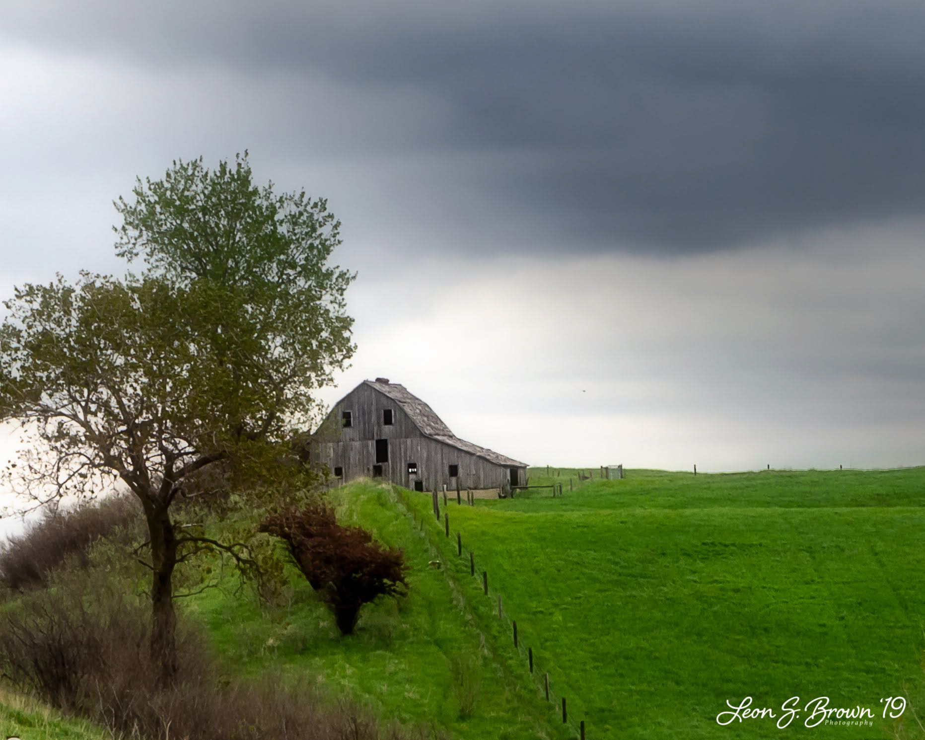 Abandoned Barn in Langley, Illinois (Western Illinois) 