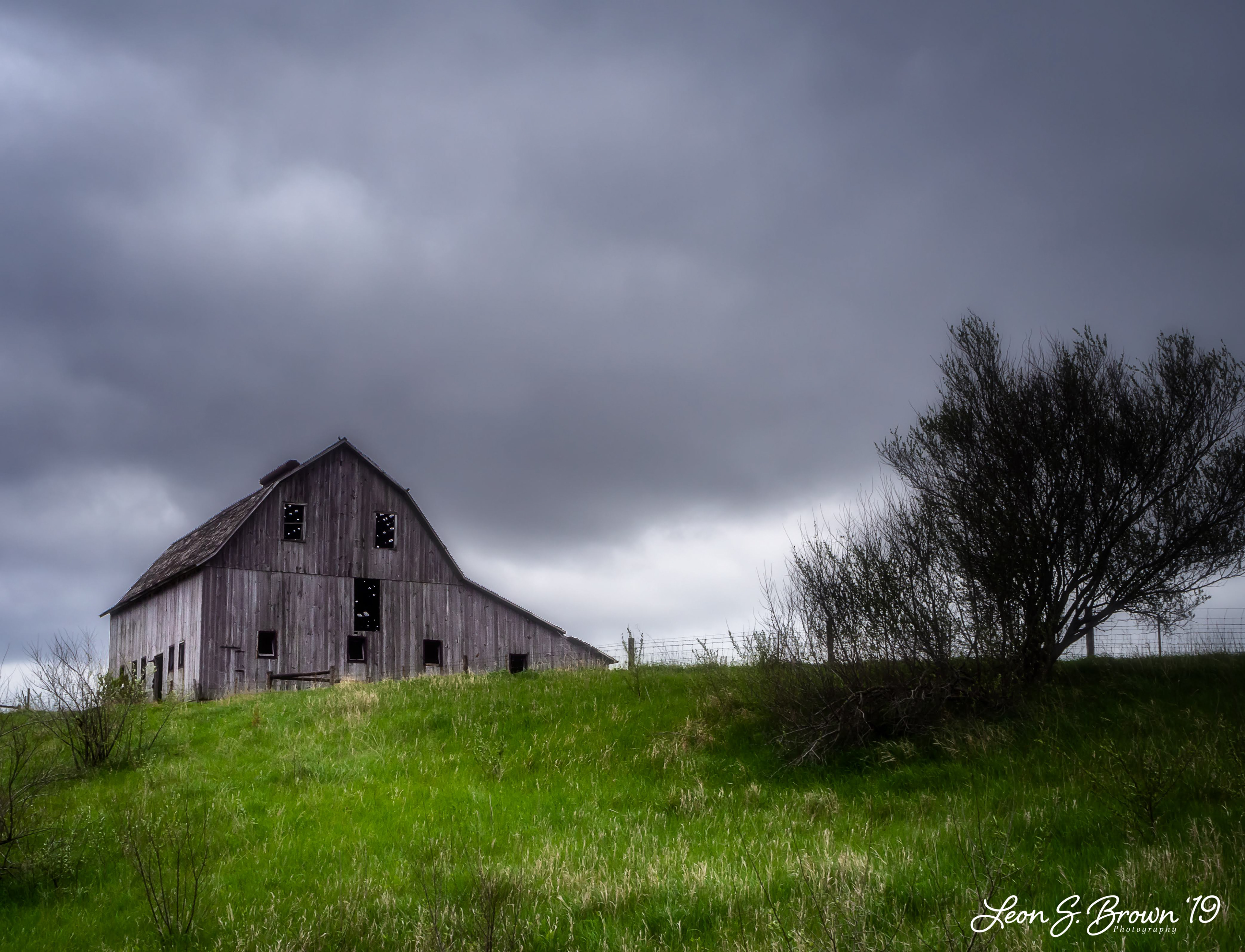 Abandoned Barn in Langley, Illinois (Western Illinois) 