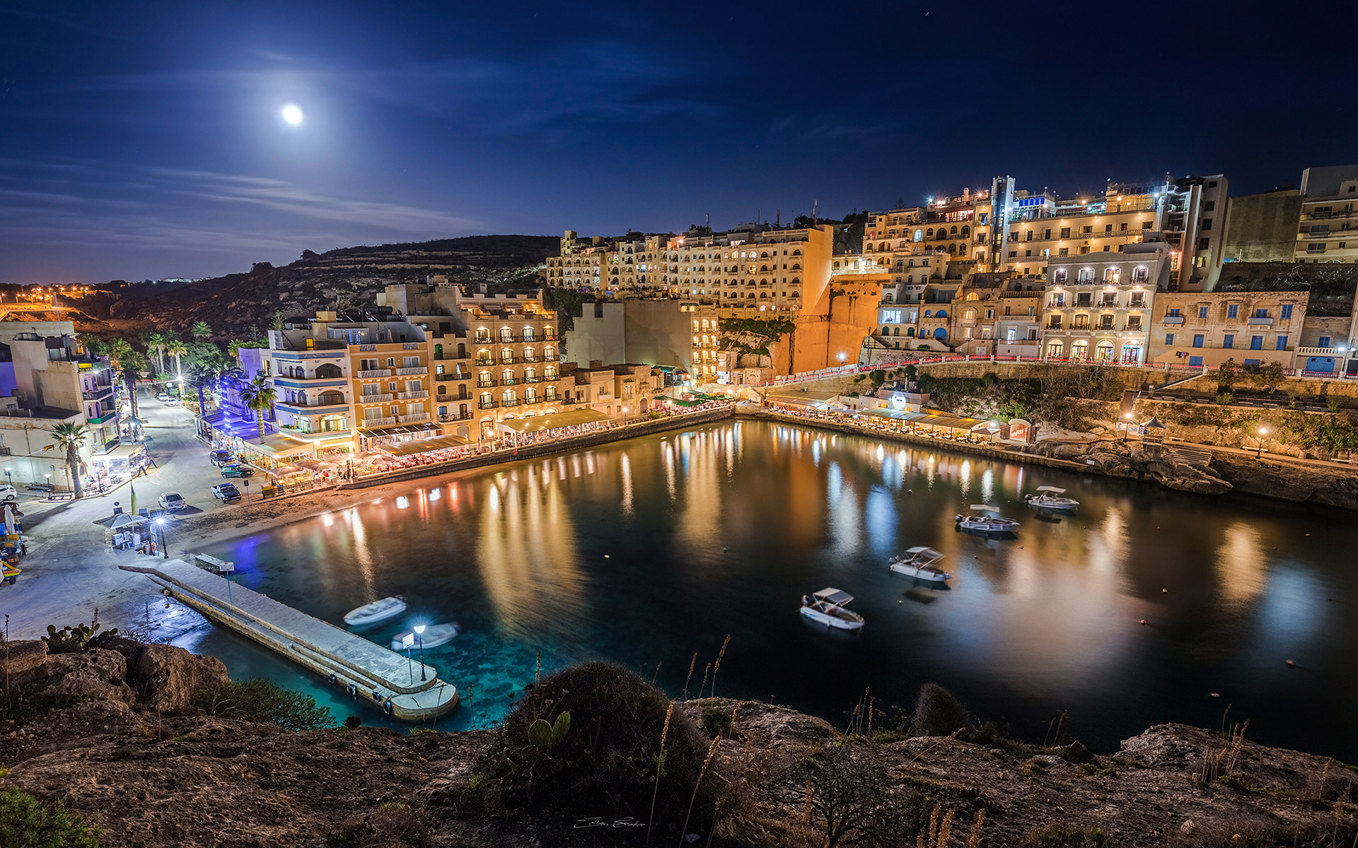 Xlendi by night - Gozo