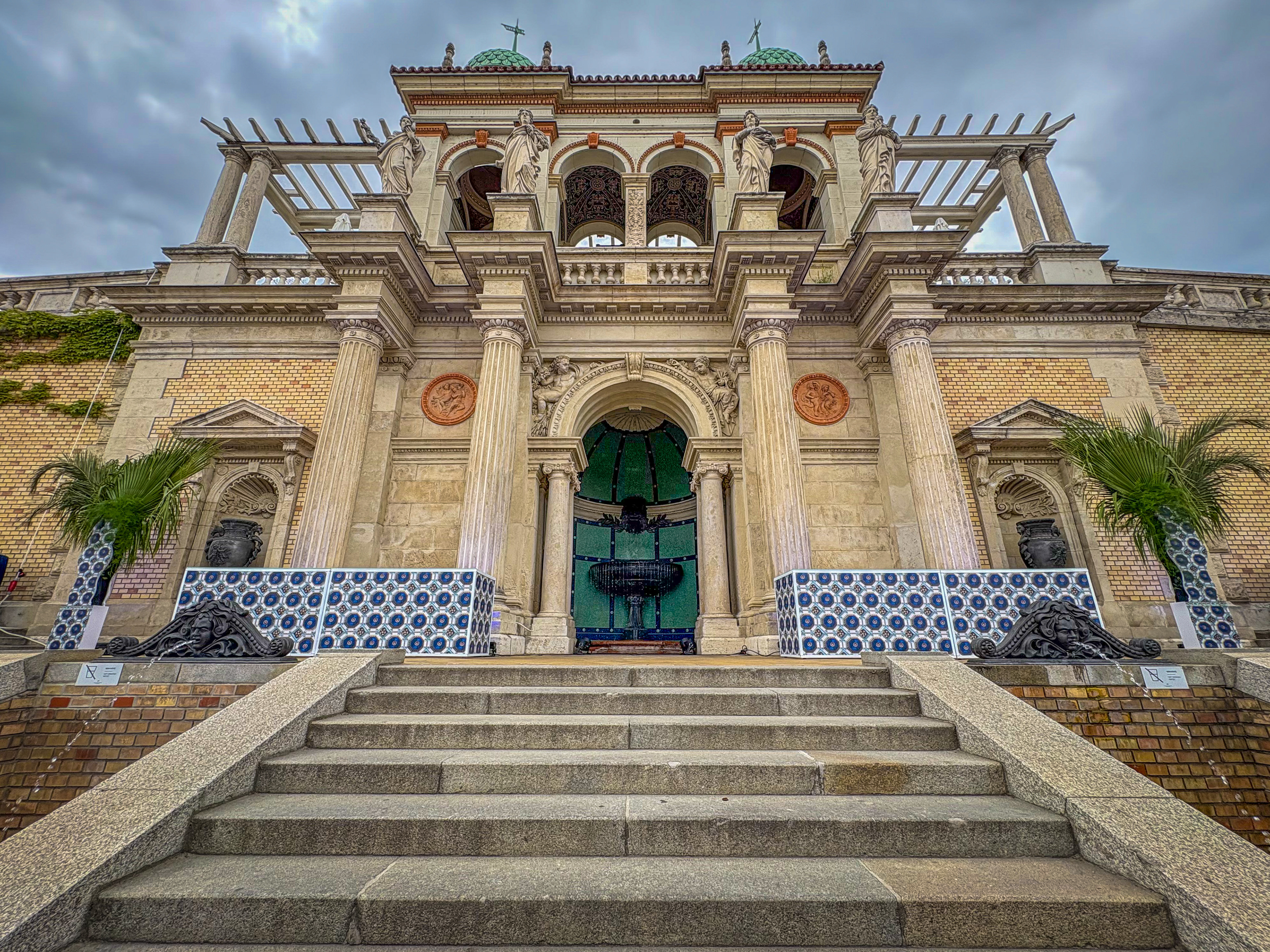 Zsolnay's Impact - Hungarian Architecture
