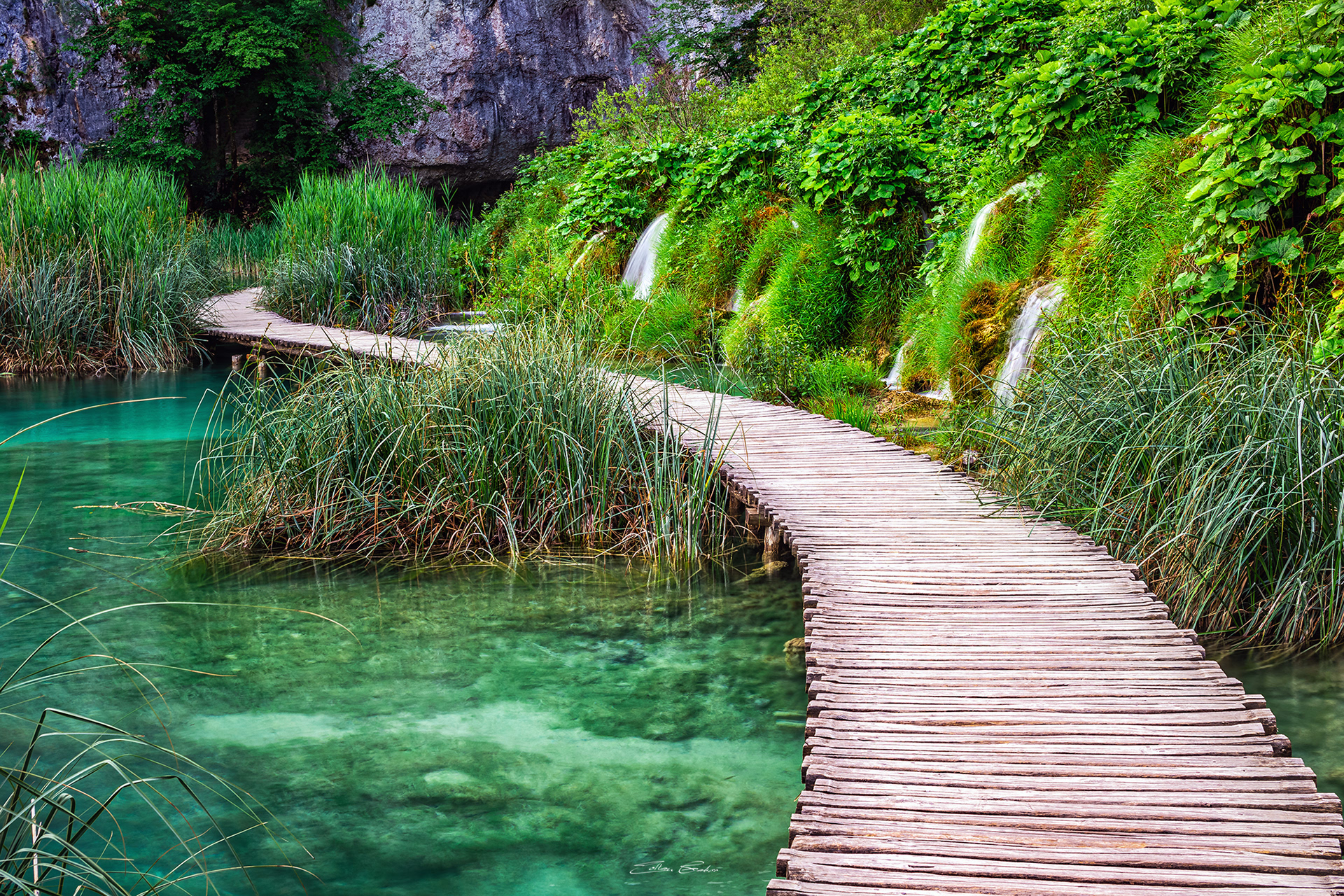 Wooden walkway at Plitvice Lakes