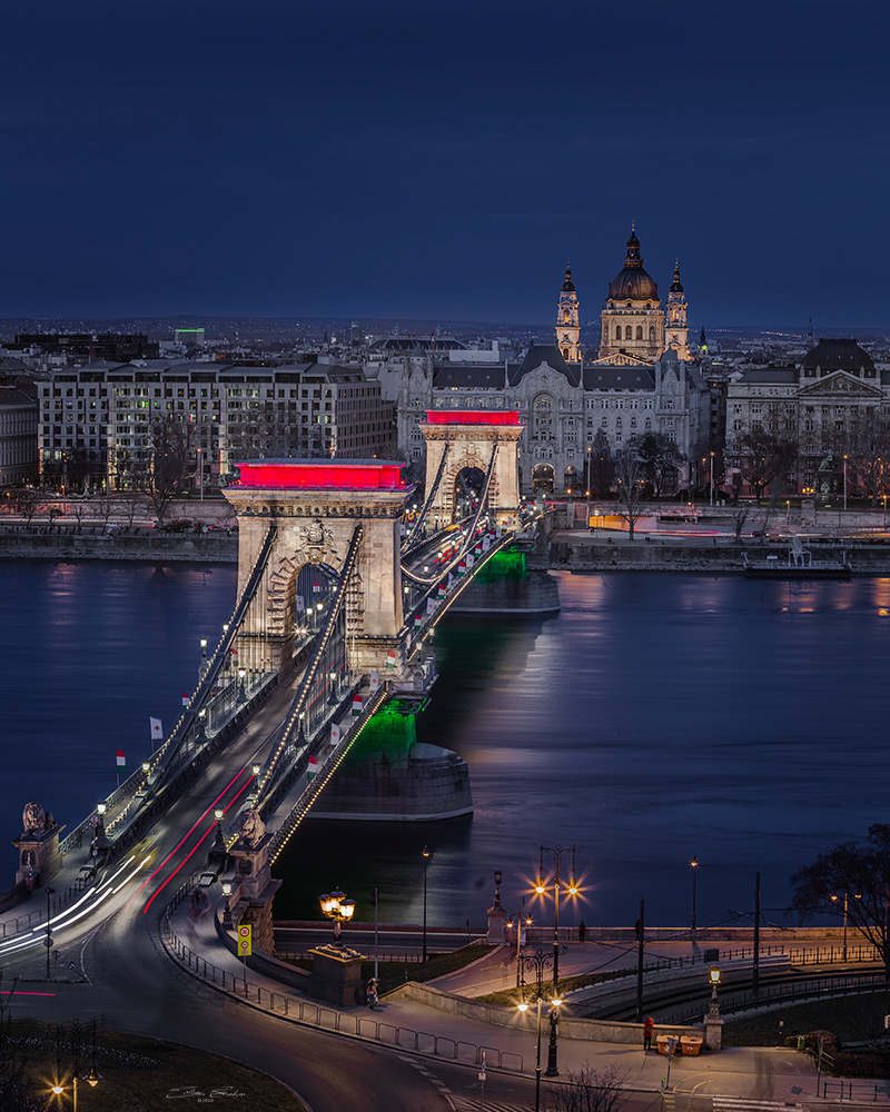Széchenyi Chain Bridge Tricolor