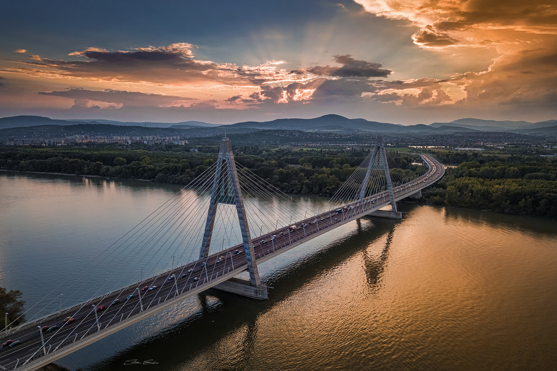 Megyeri Bridge