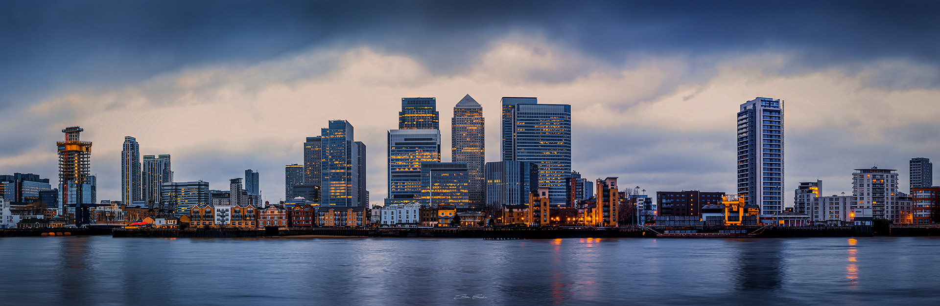 Panoramic view of Canary Wharf