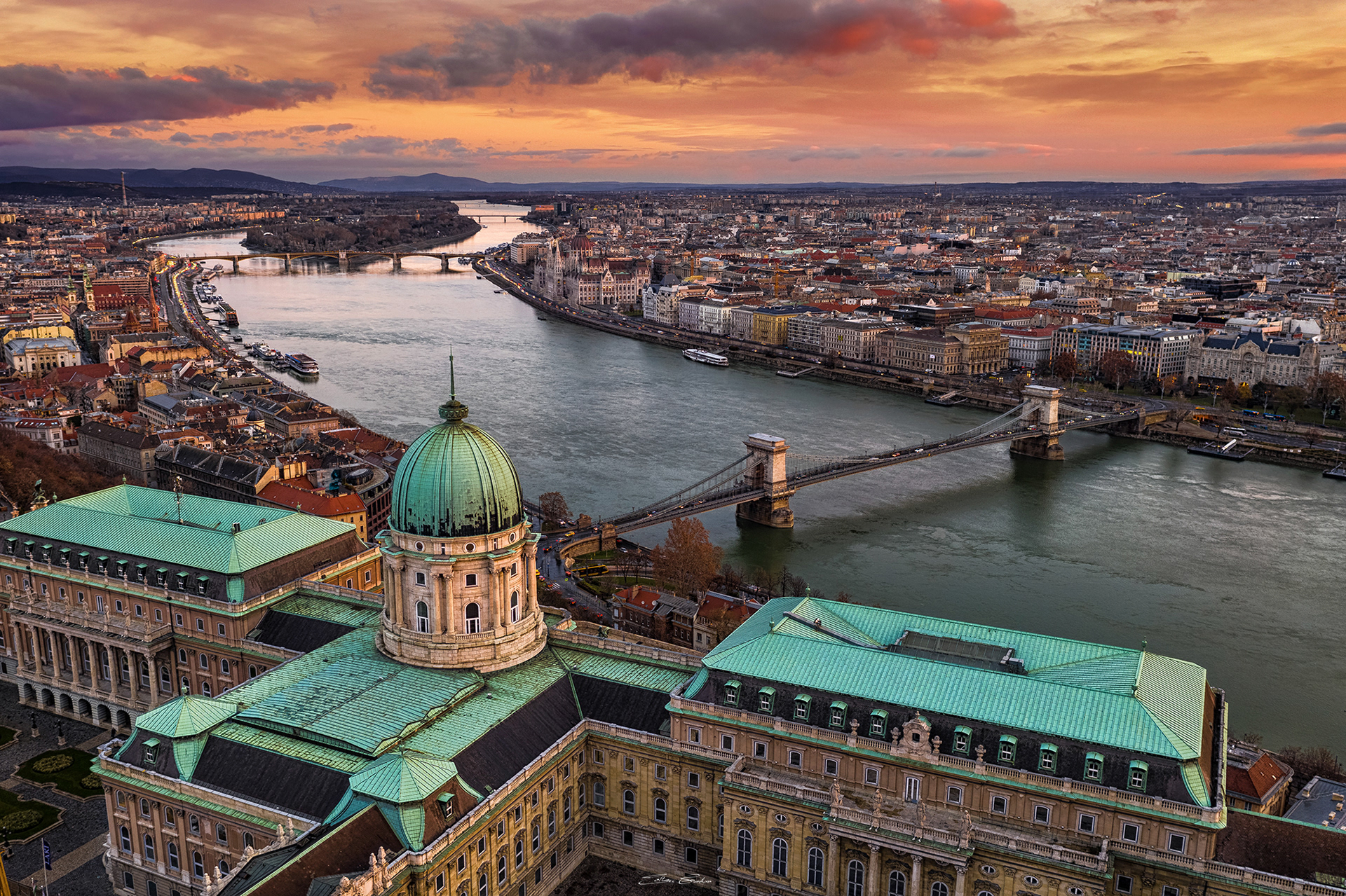Buda Castle Royal Palace and Széchenyi Chain Bridge