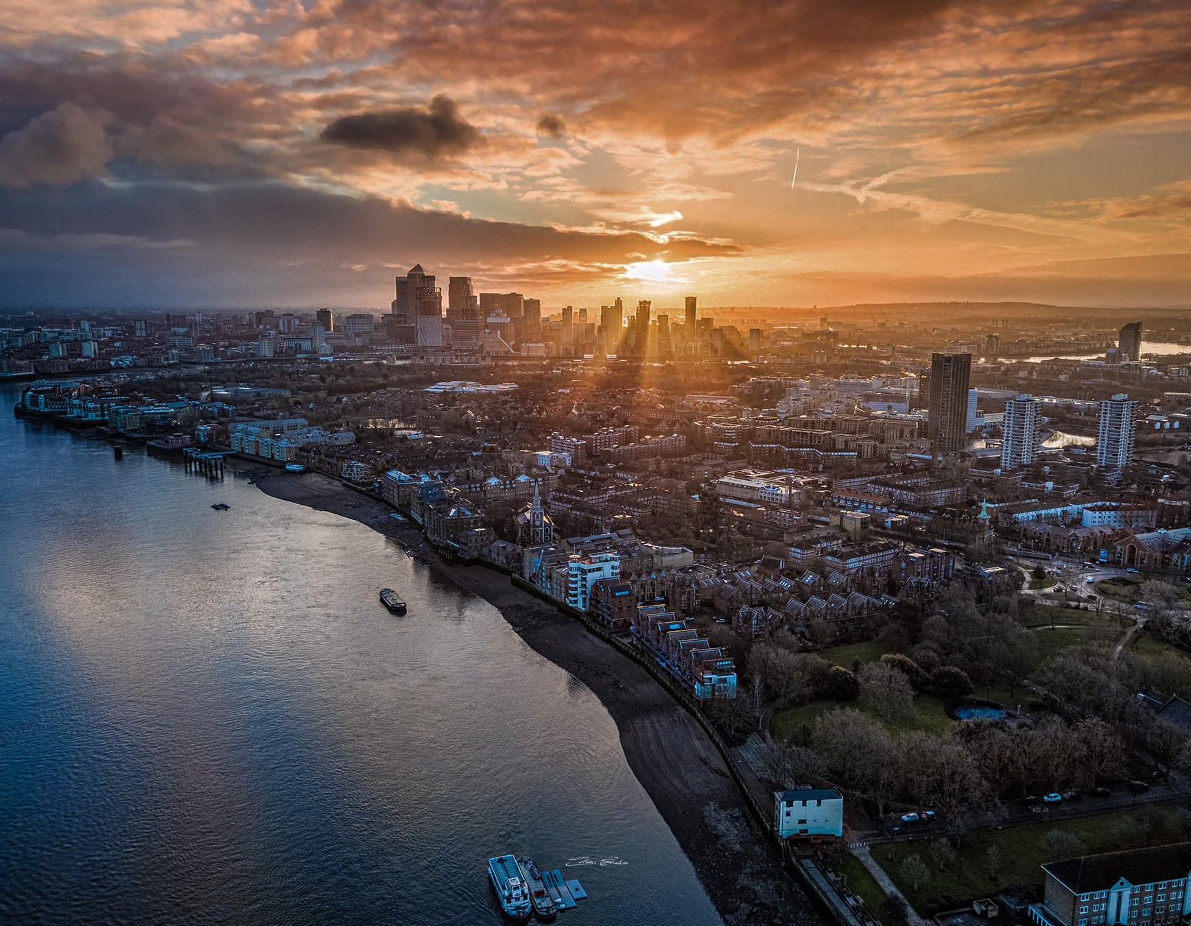 Sunrise over Canary Wharf