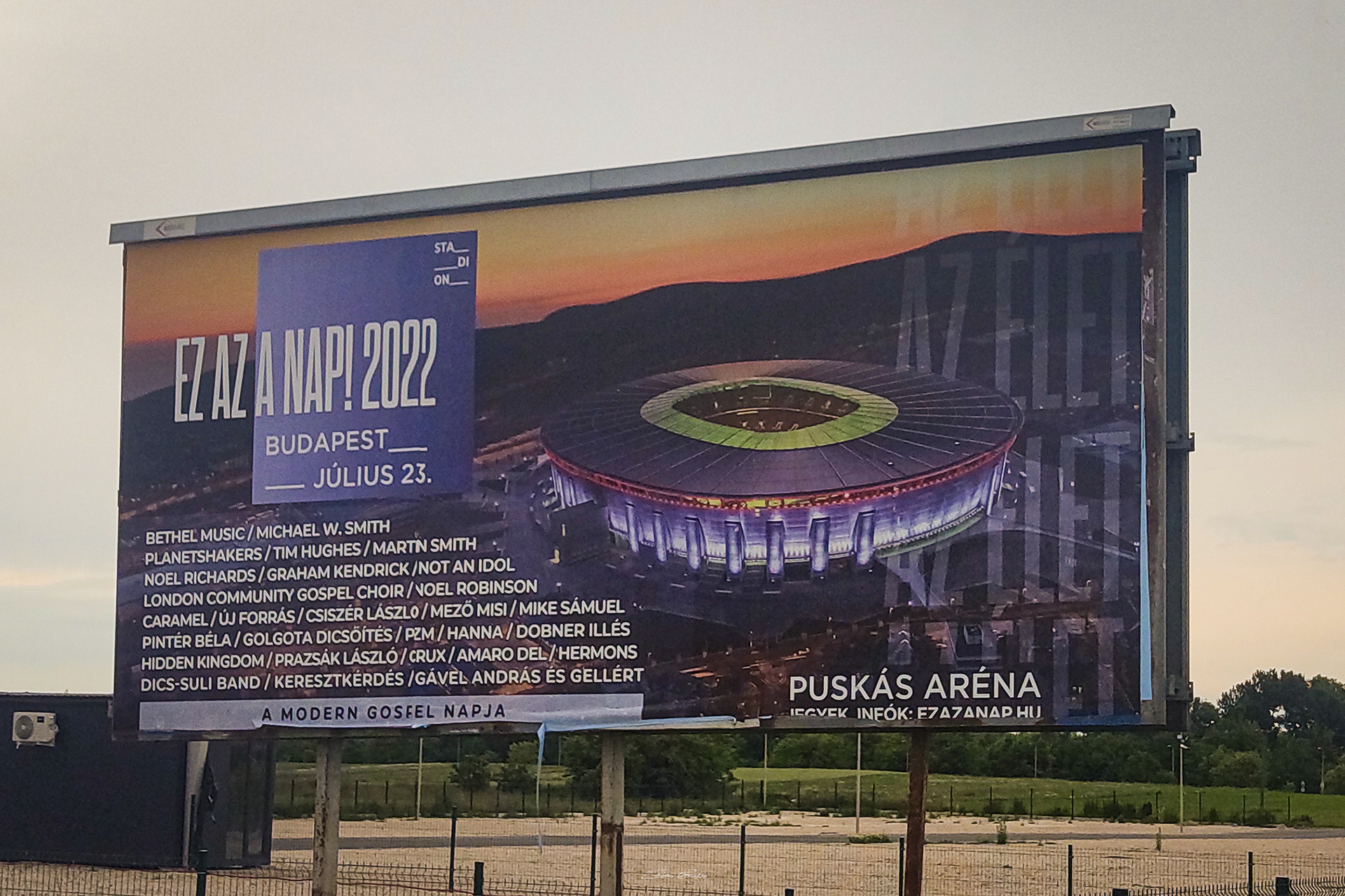 Ezazanap.hu Billboard with my aerial photo of Puskas Arena 
