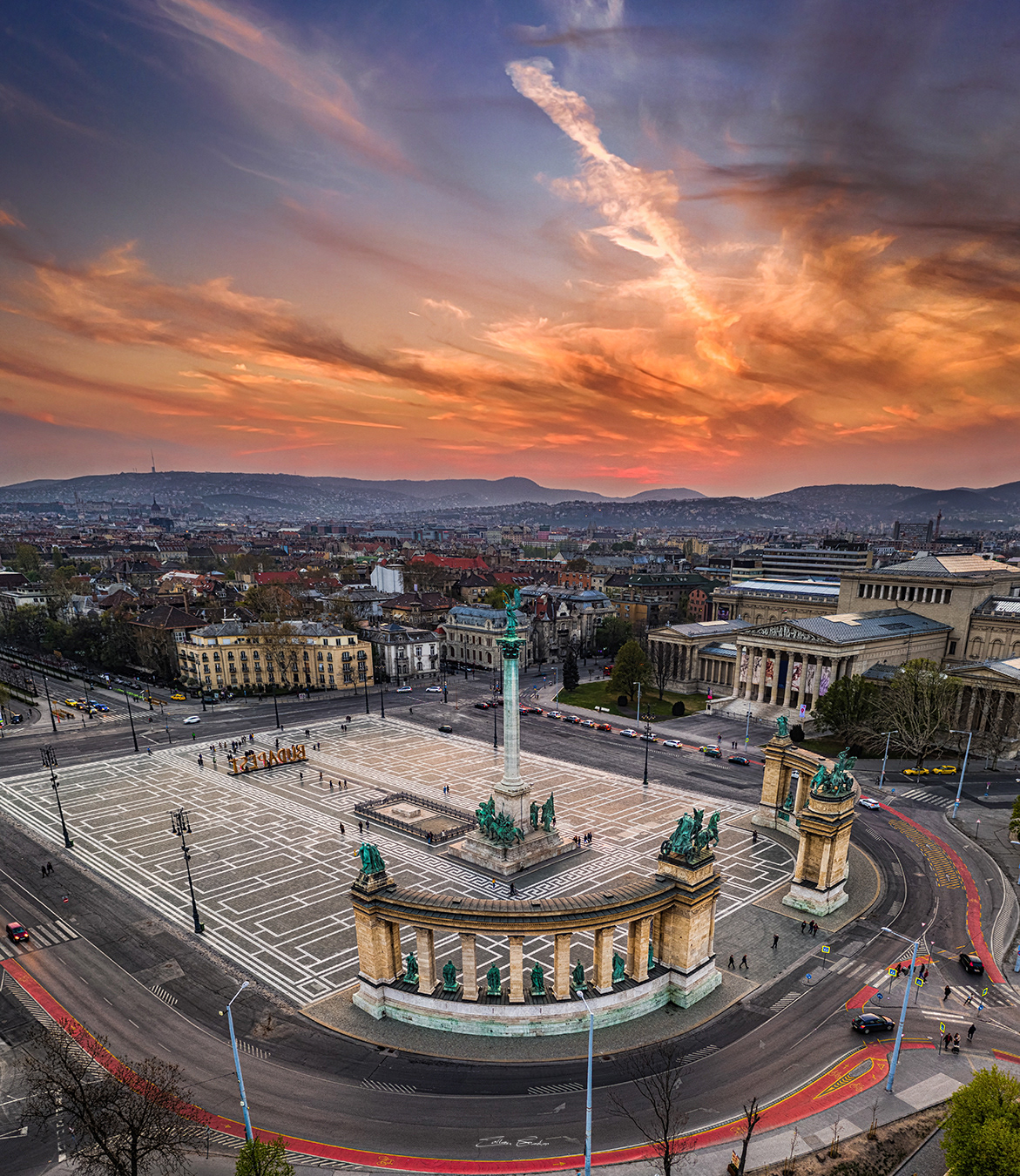 Heroes' Square sunrise