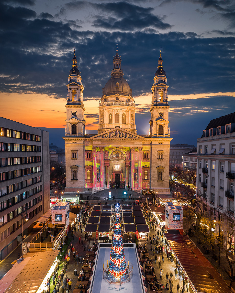 Christmas fare at St.Stephen's Basilica