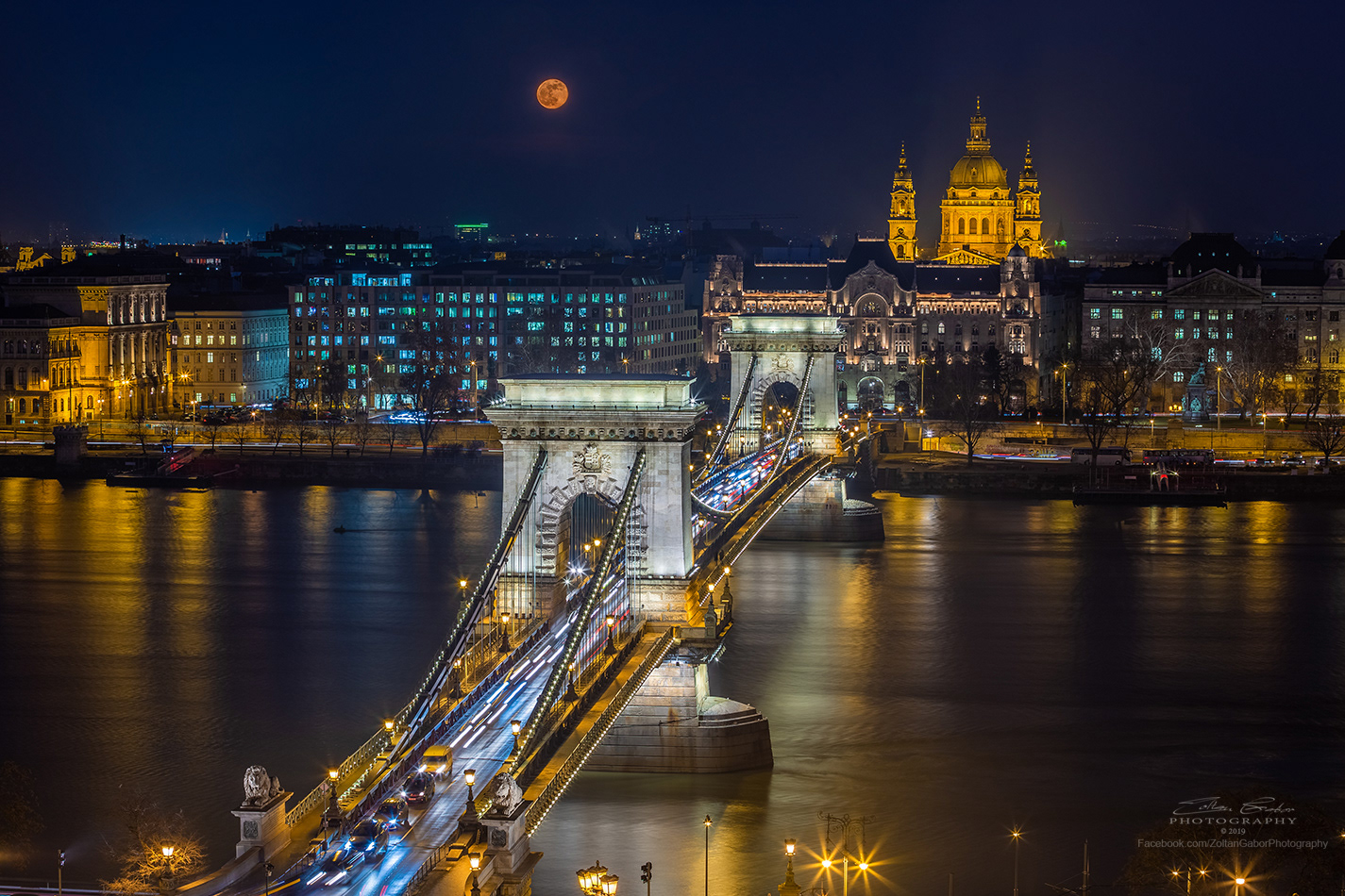 Széchenyi Chain Bridge and Blood Moon