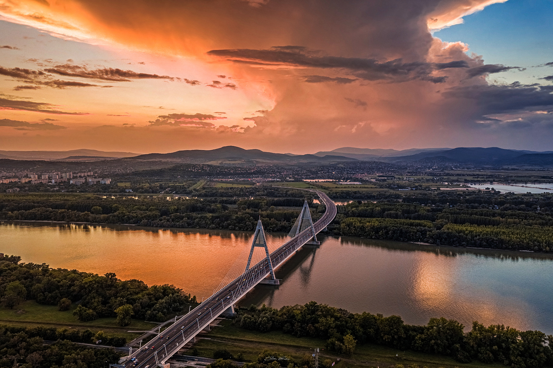 Megyeri Bridge at sunset