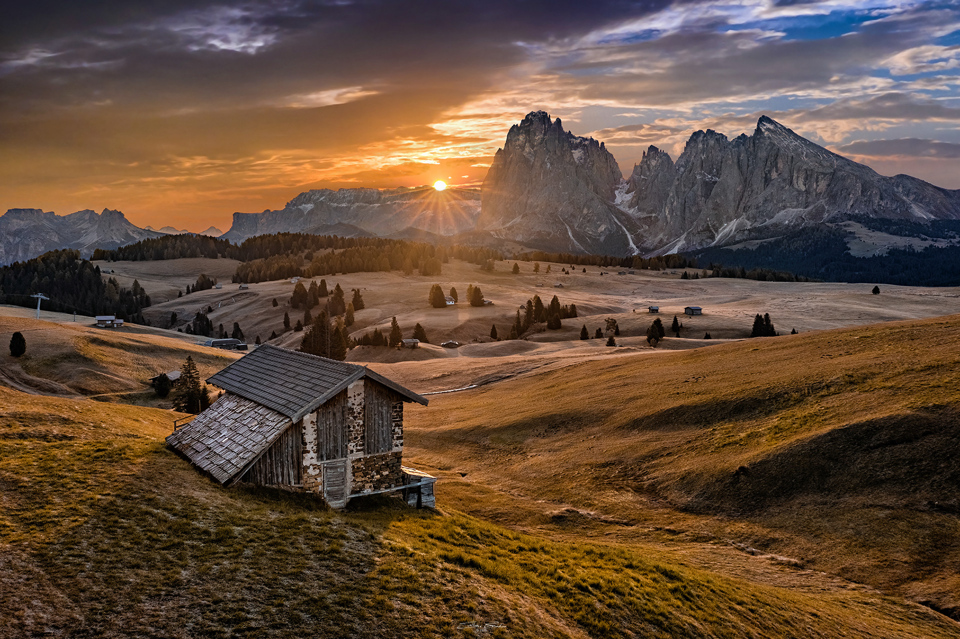 Seiser Alm (Alpe di Siusi) at sunrise