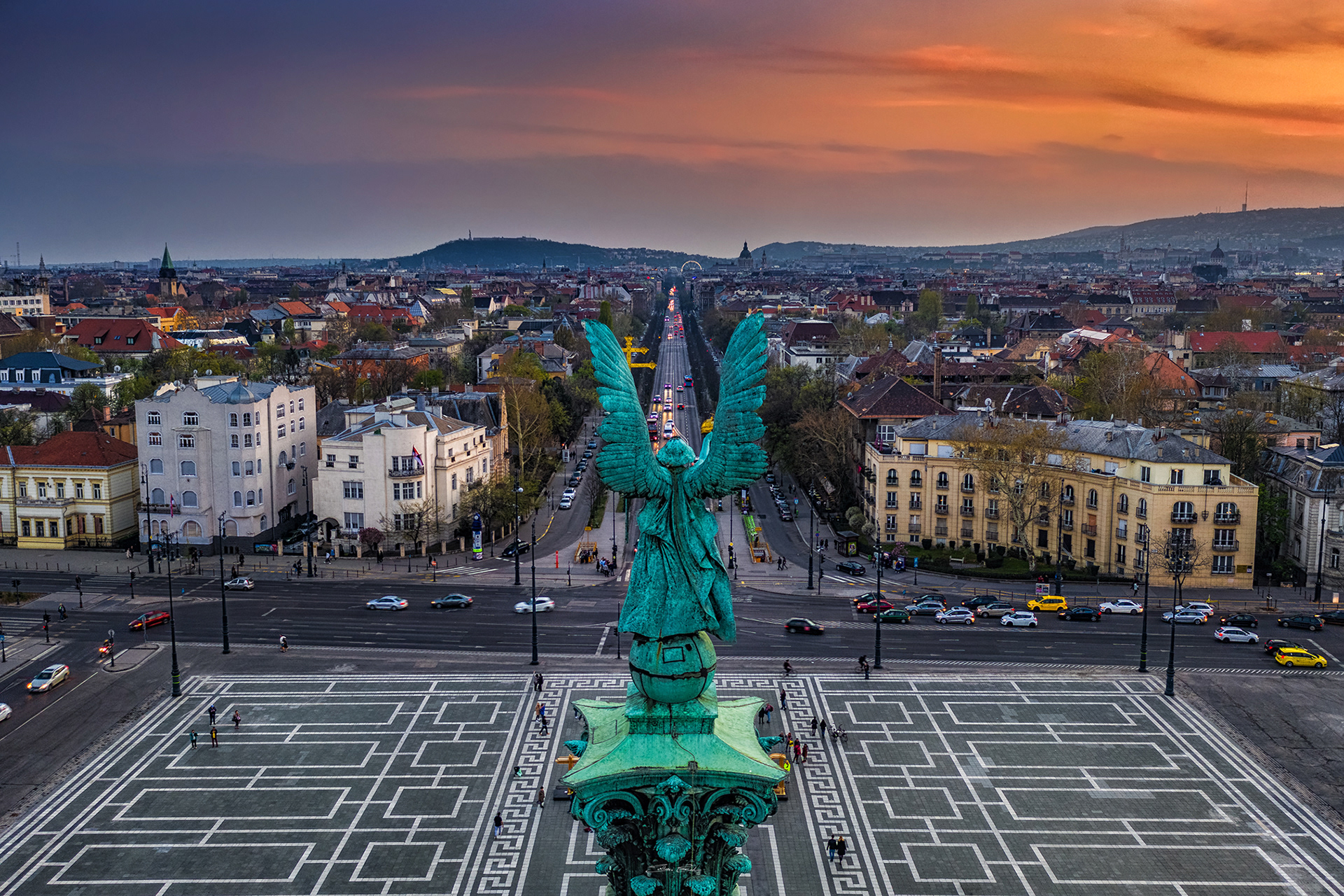 Statue of Gabriel Archangel at Heroes' Square