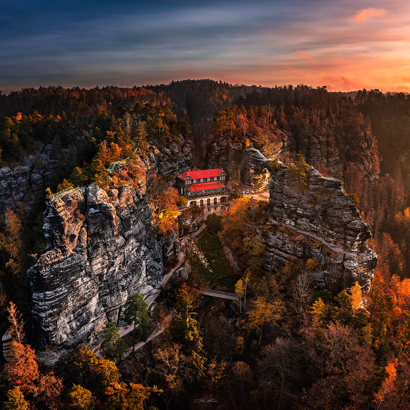 Pravčická brána (Pravcicka Archway) at sunrise
