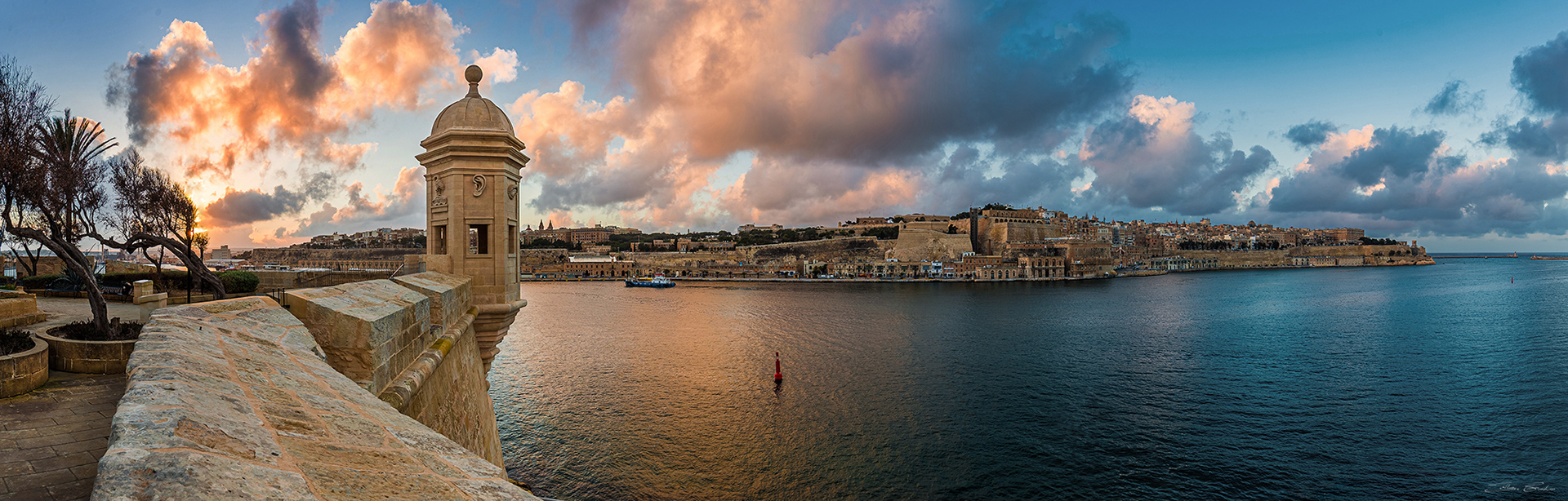Panoramic view of Valletta from Gardjola Gardens