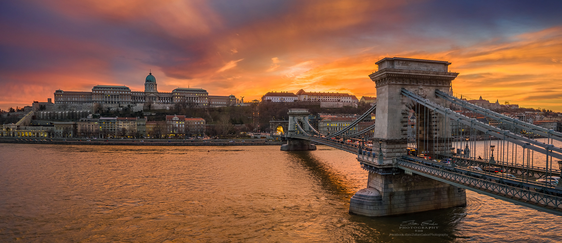 Széchenyi Chain Bridge and Buda Castle Royal Palace