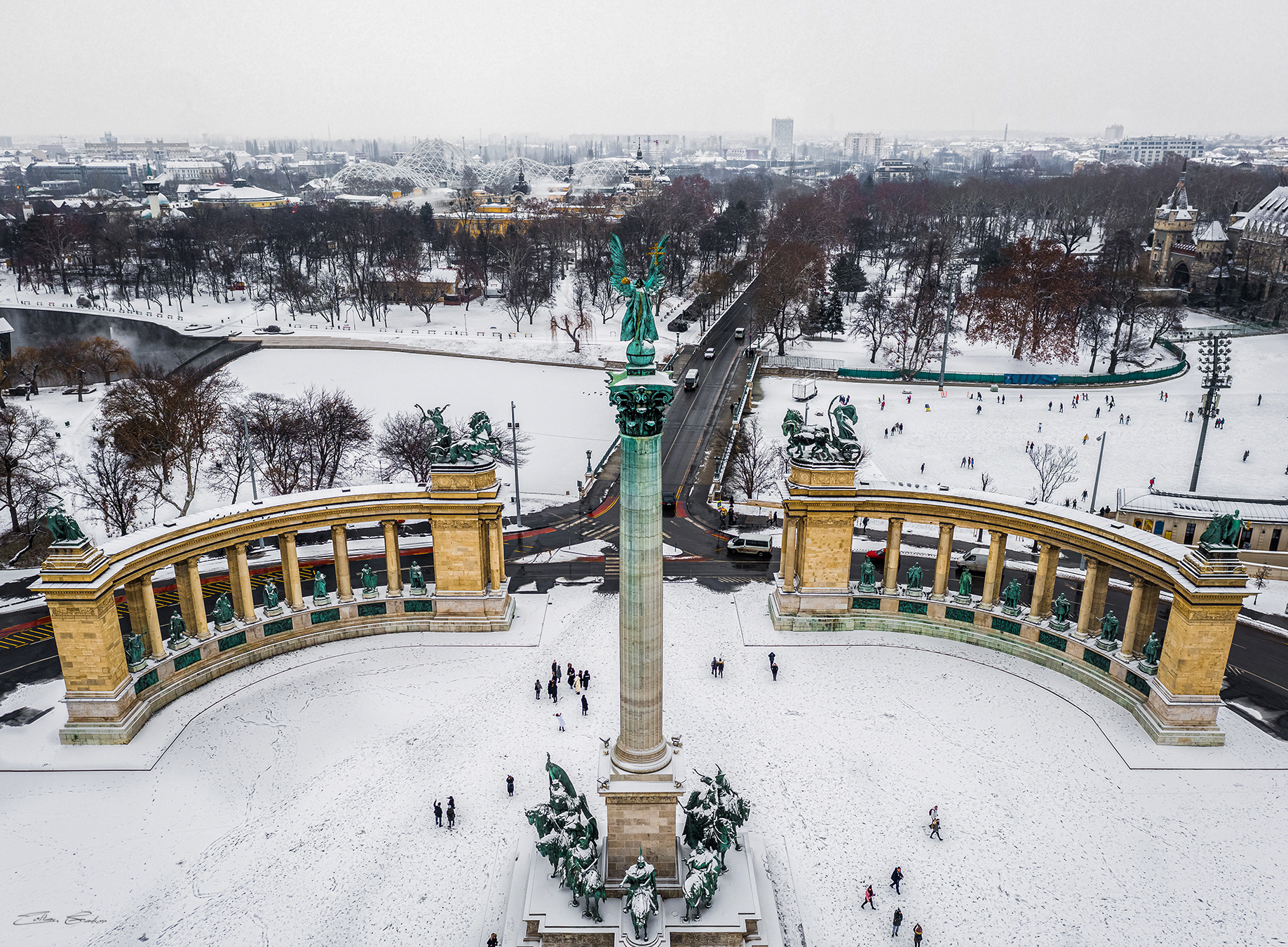 Snowy Heroes' Square