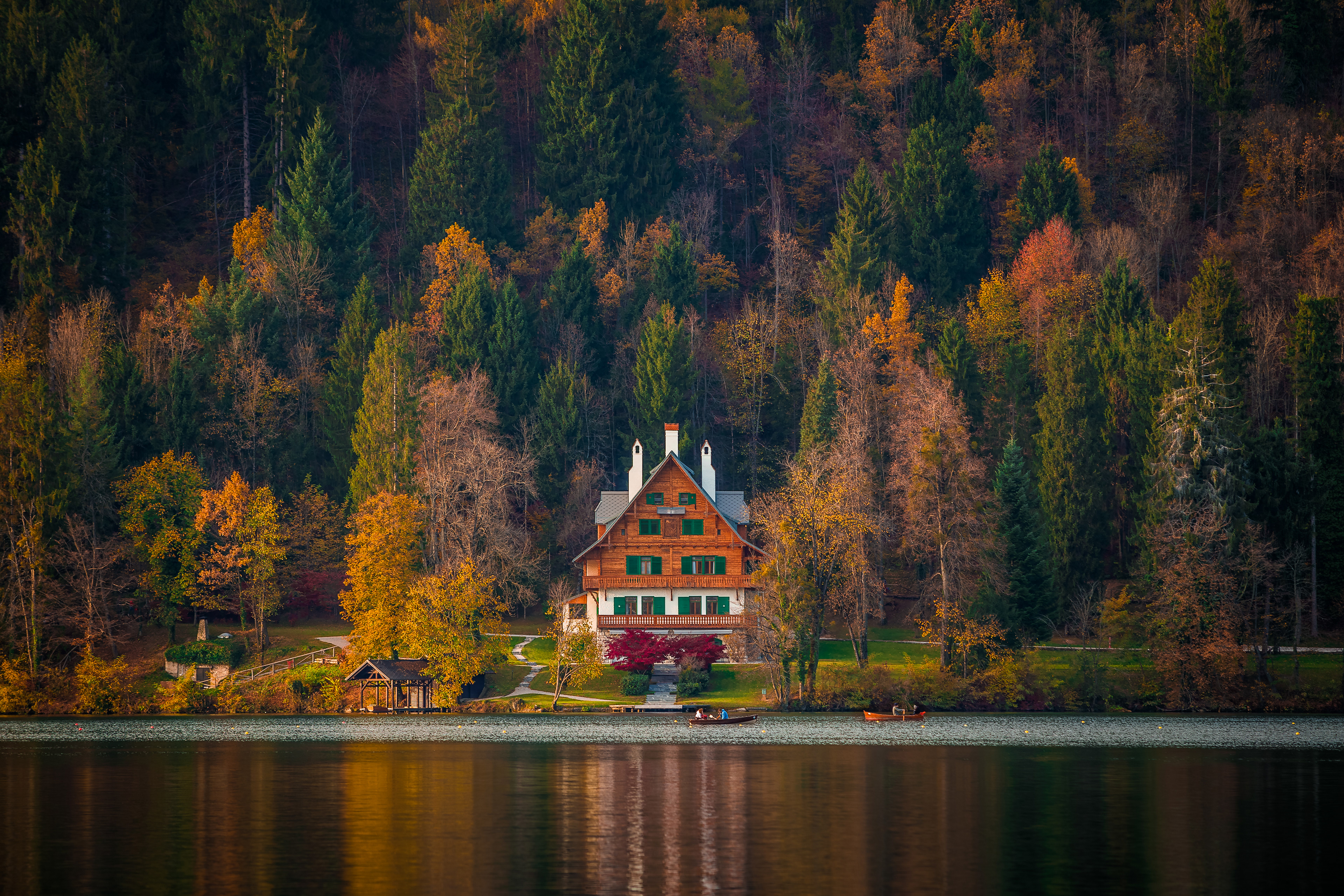 Autumn colors of Bled