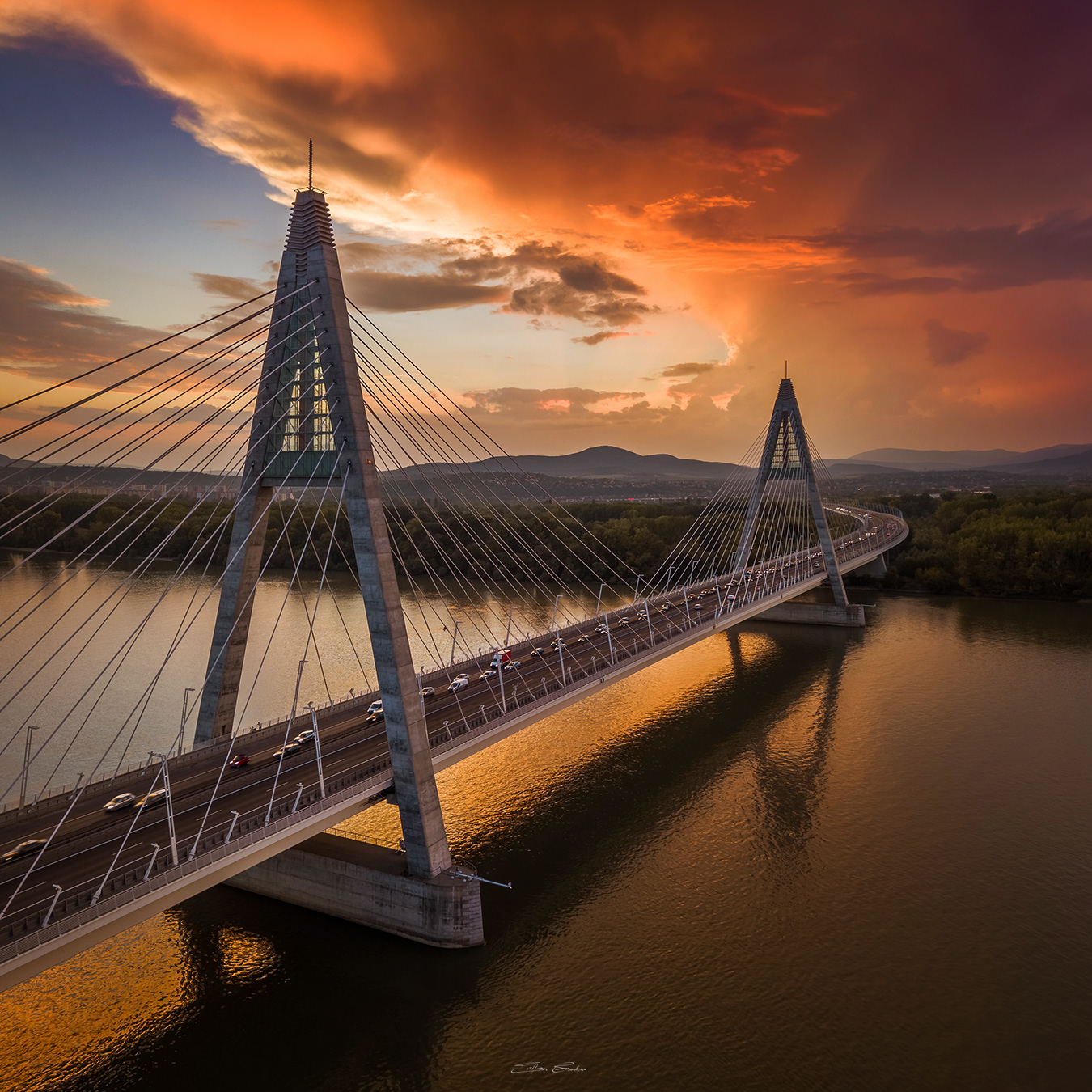 Megyeri Bridge with an extraordinary sunset