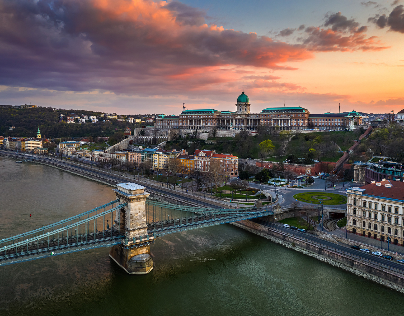 Széchenyi Chain Bridge and Buda Castle Royal Palace