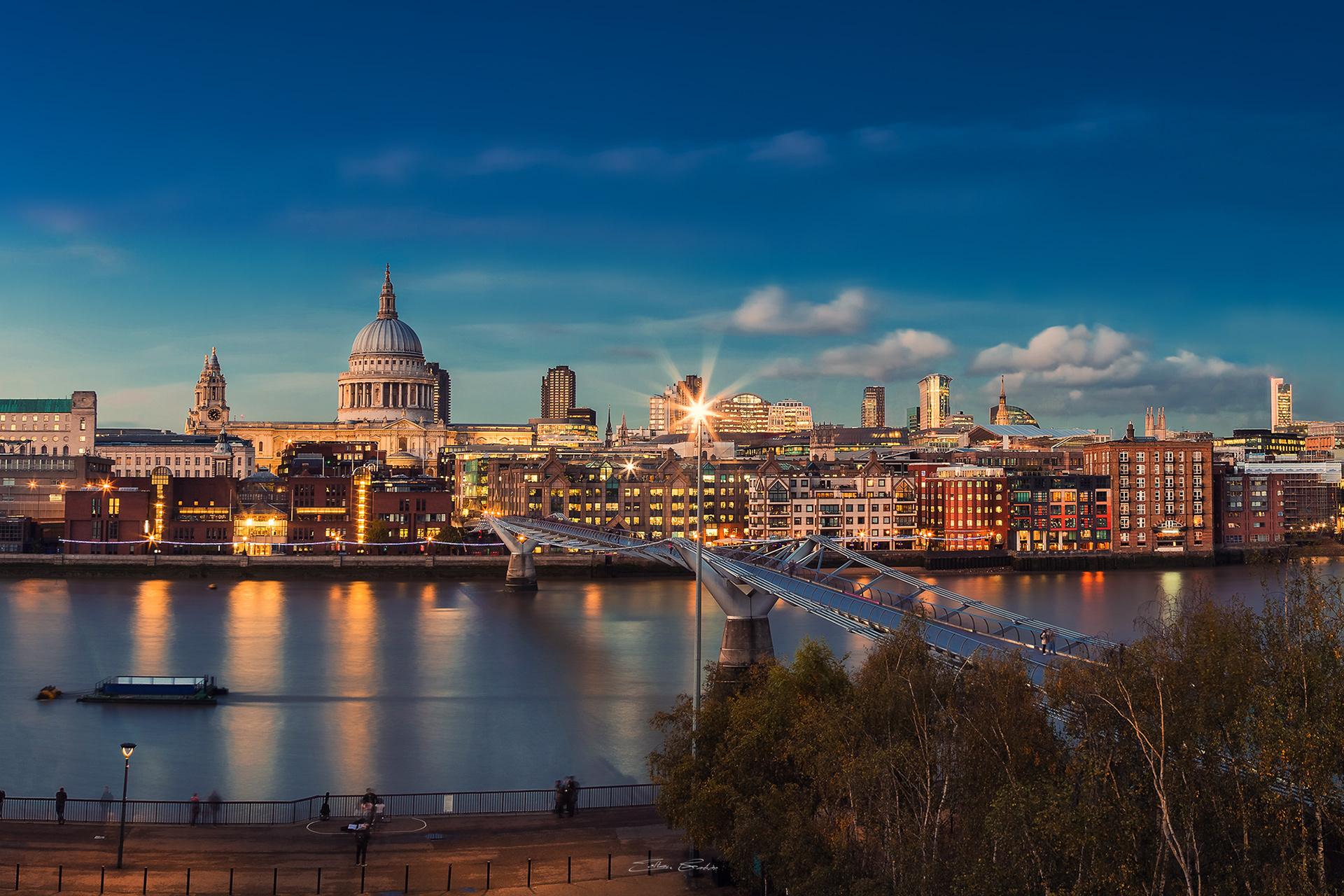 Millennium Bridge & St. Paul's Cathedral