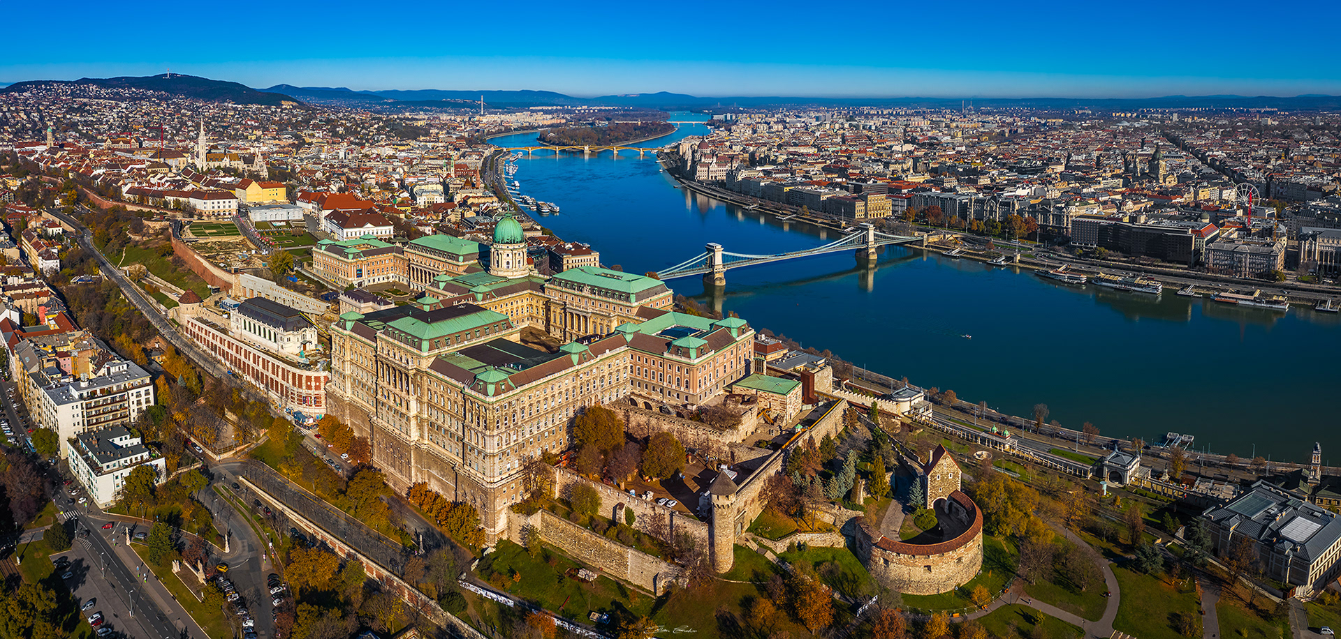 Buda Castle Royal Palace and Széchenyi Chain Bridge at autumn